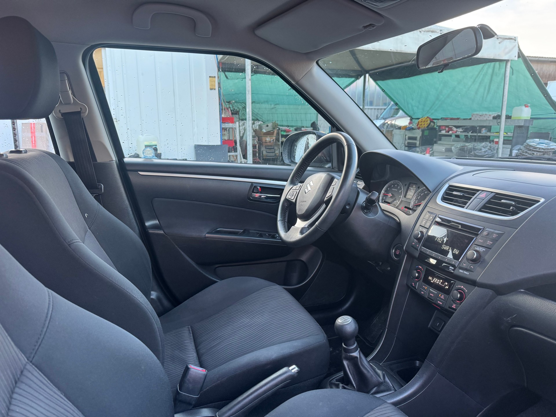 SUZUKI Swift 1.2i 16V GL Top 4x4-image-8