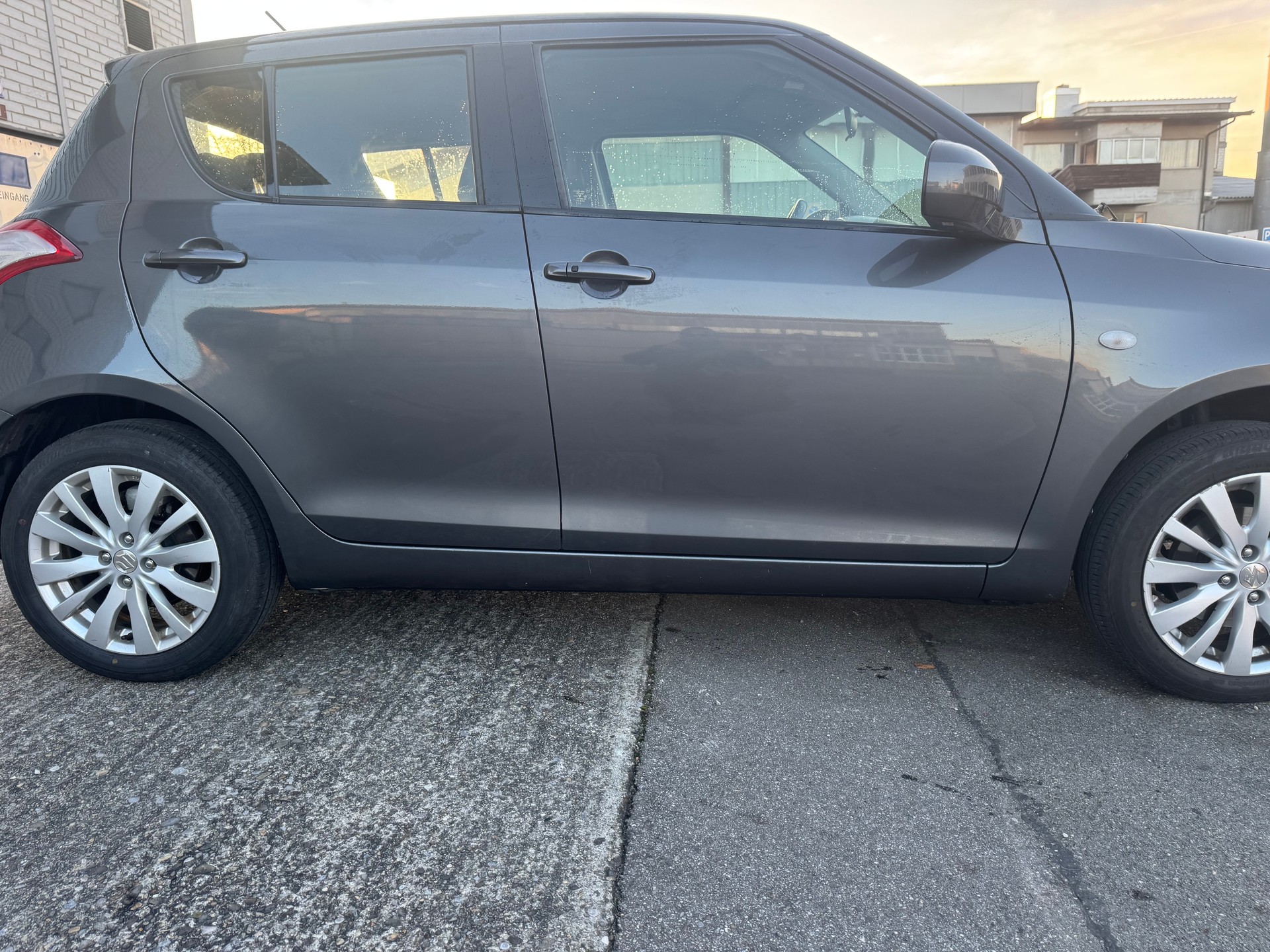 SUZUKI Swift 1.2i 16V GL Top 4x4-image-6