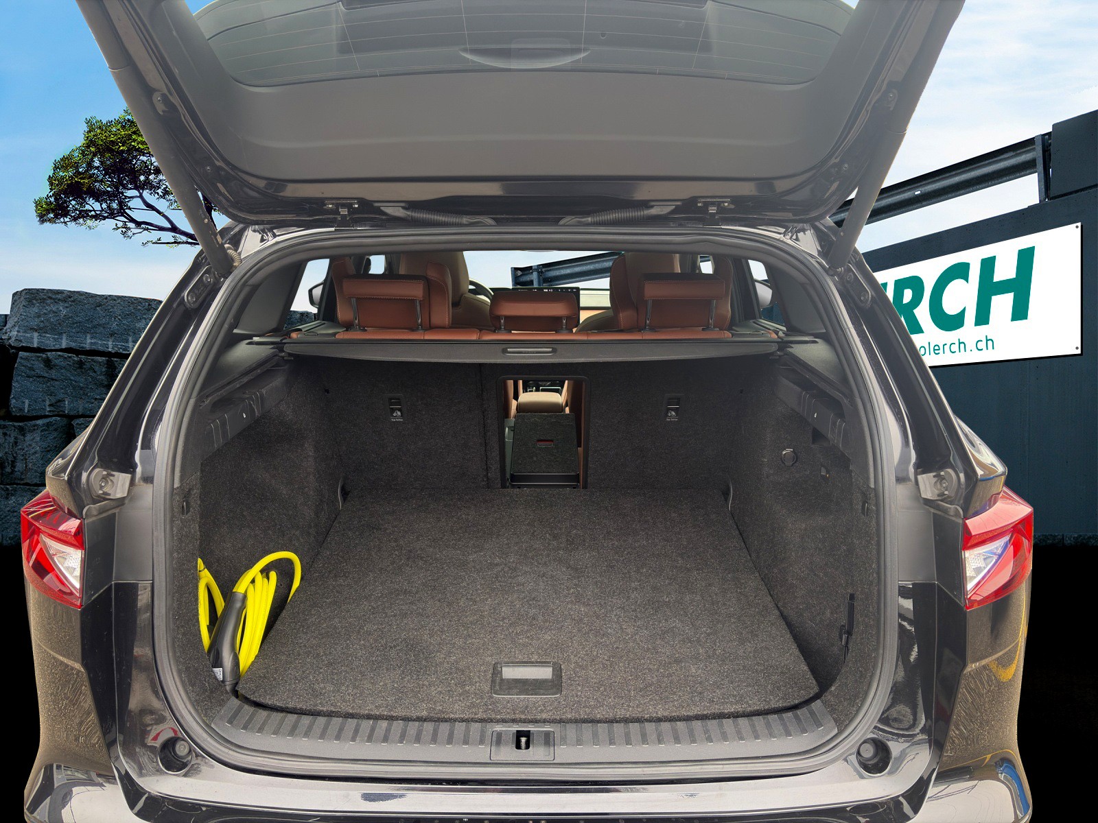 SKODA Enyaq iV 80x Founders Edition mit Vollausstattung-image-5