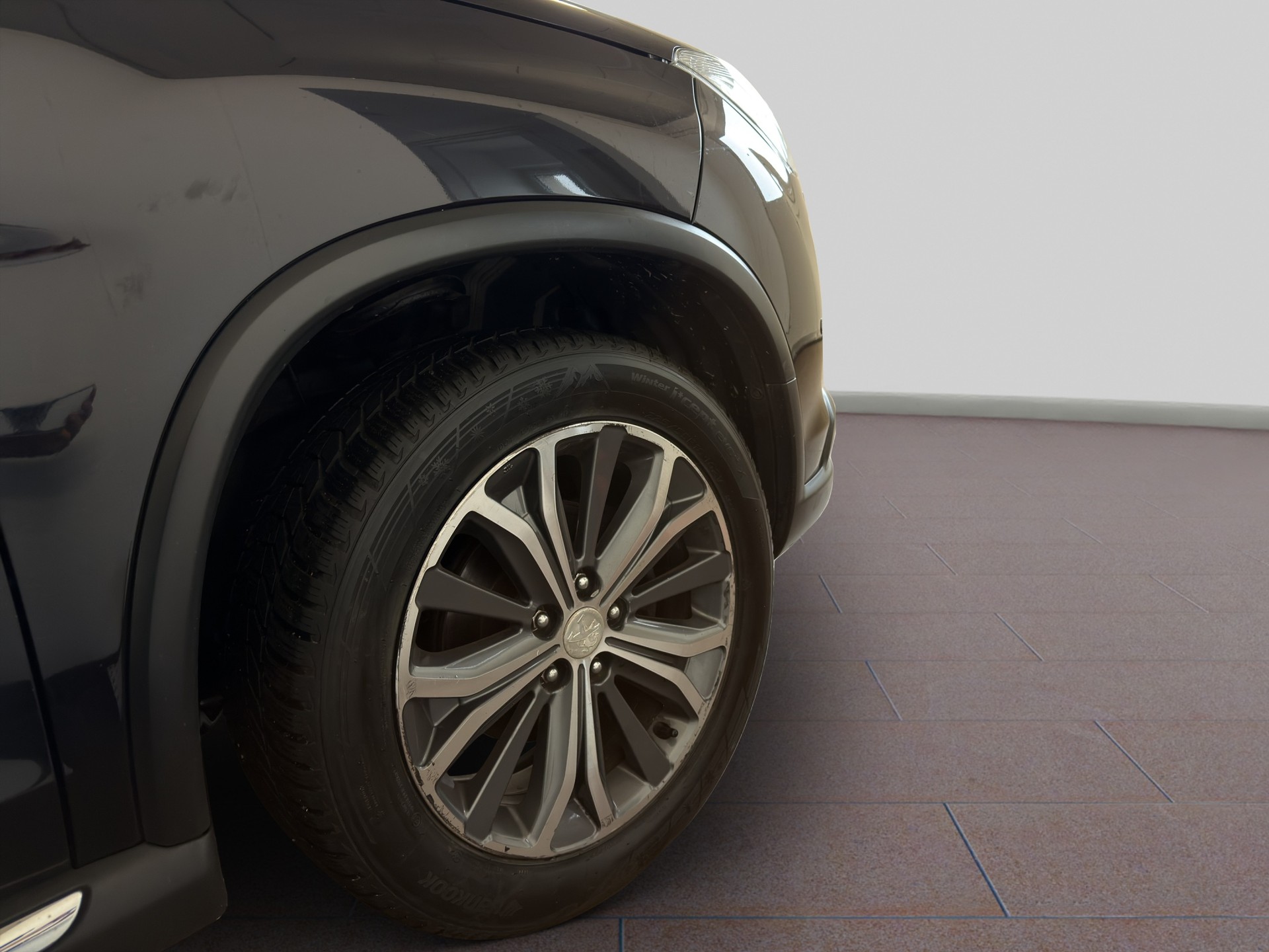 PEUGEOT 4008 1.8 HDi Allure 4WD-image-6