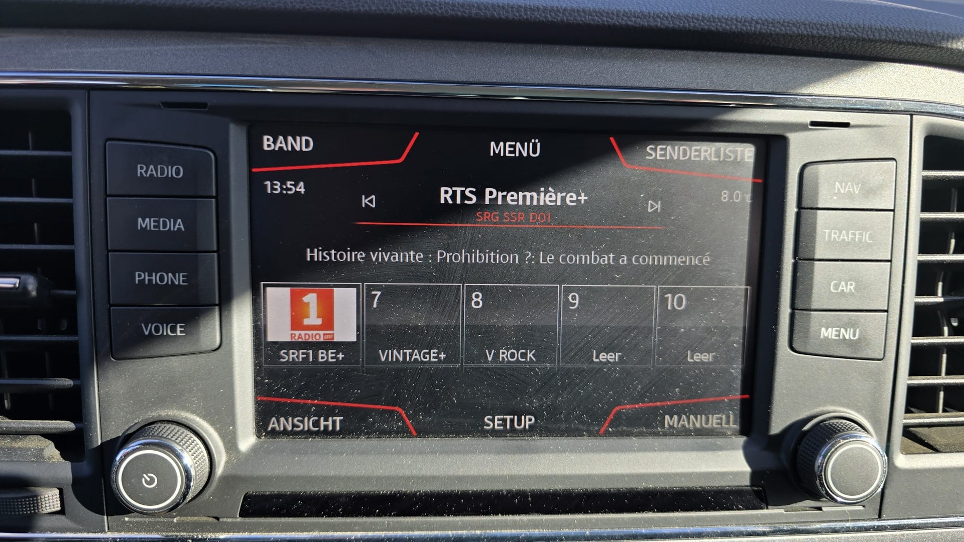 SEAT Leon ST 1.8 TSI FR Line alcantara navi 8 alu DSG automat (MFK, exp. 2.2026)-image-13