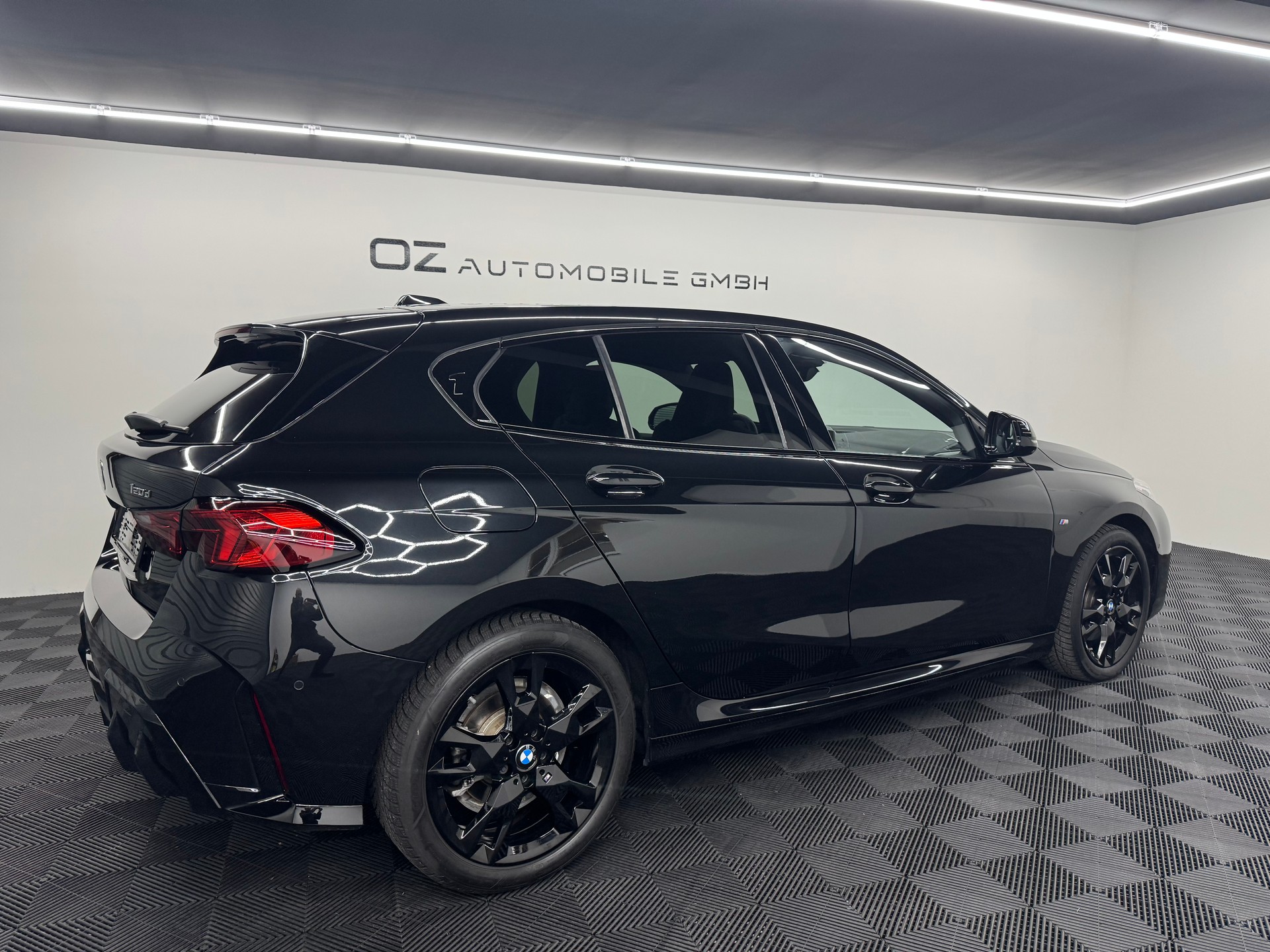 BMW 120d M Sport Steptronic *Neues Modell*-image-7