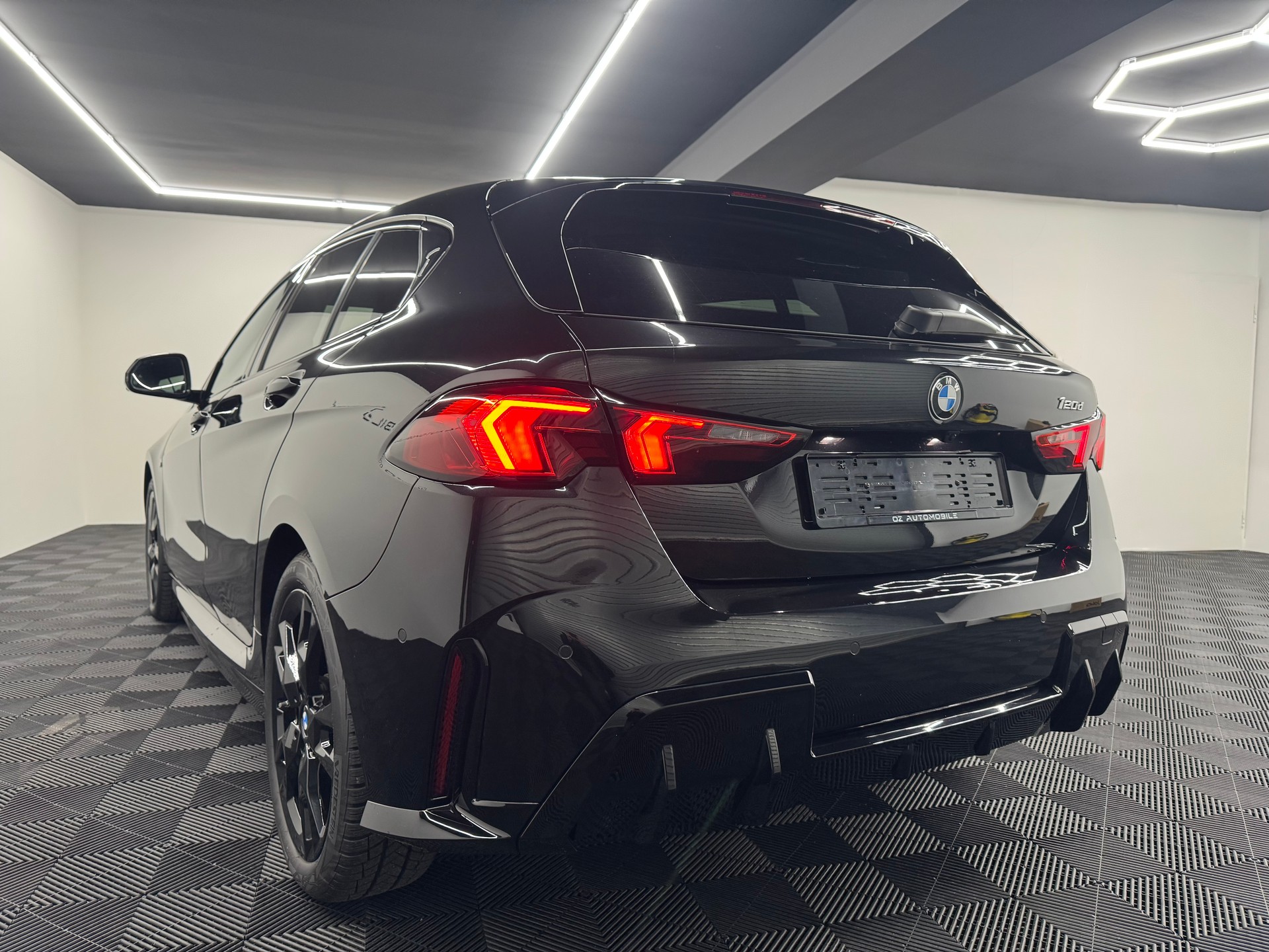 BMW 120d M Sport Steptronic *Neues Modell*-image-5
