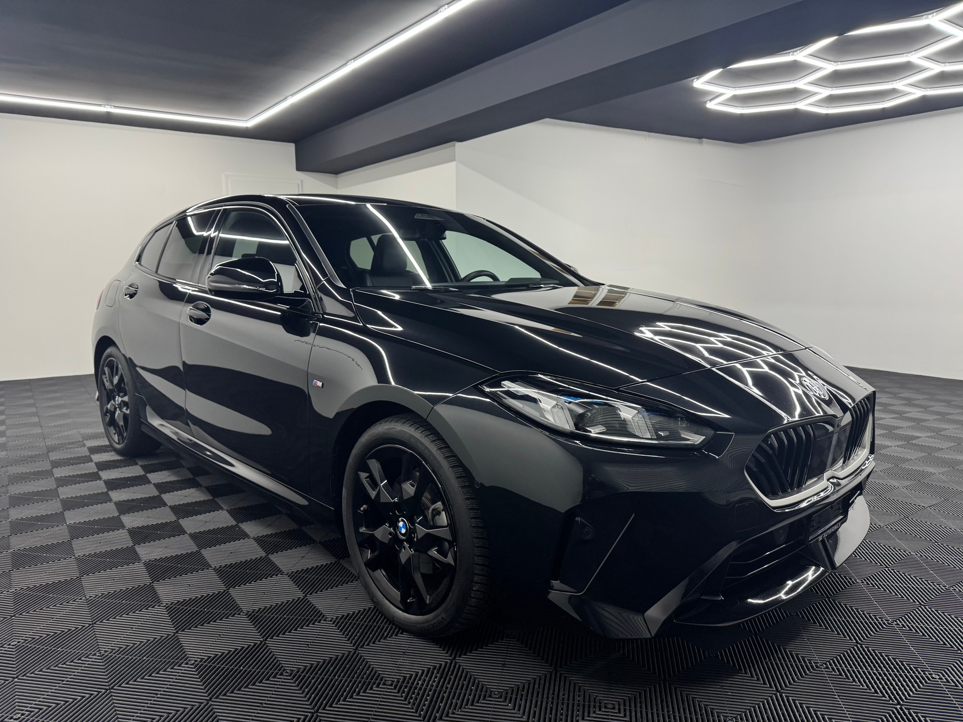 BMW 120d M Sport Steptronic *Neues Modell*-image-8