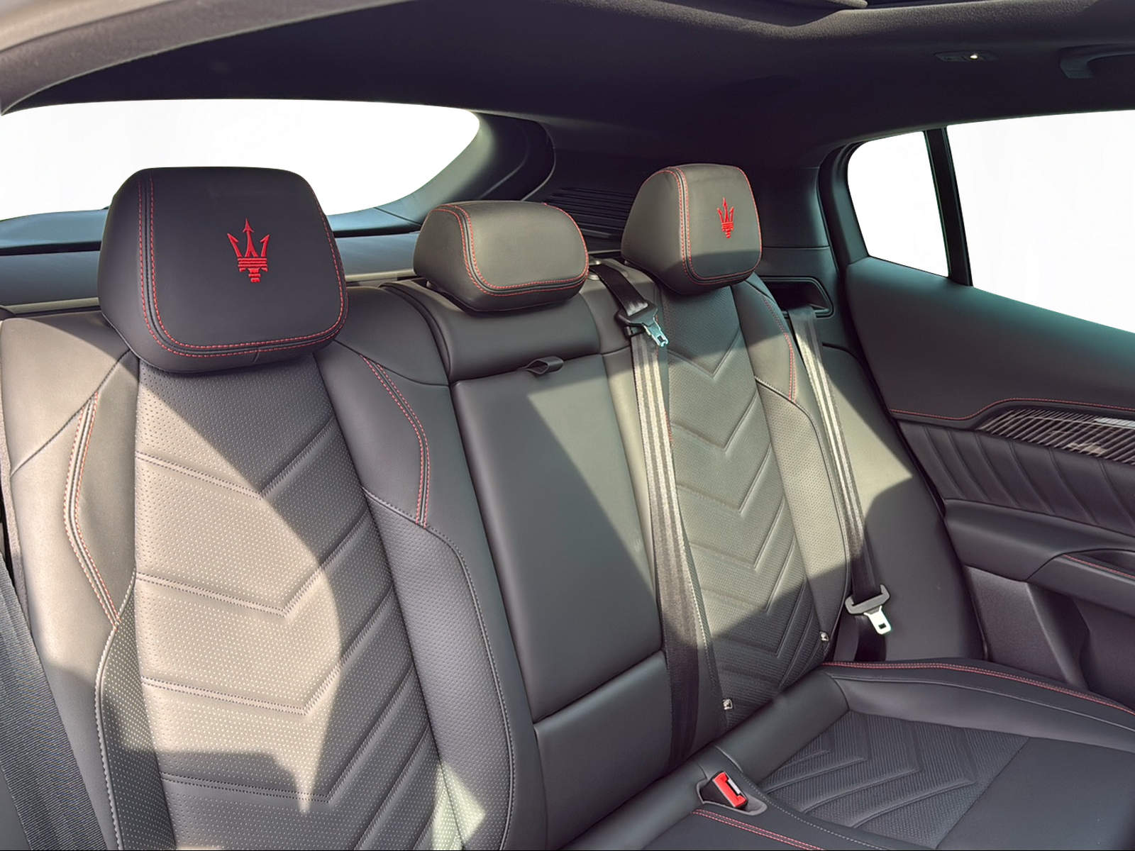 MASERATI Grecale 2.0 MHEV MODENA HYBRID-image-11