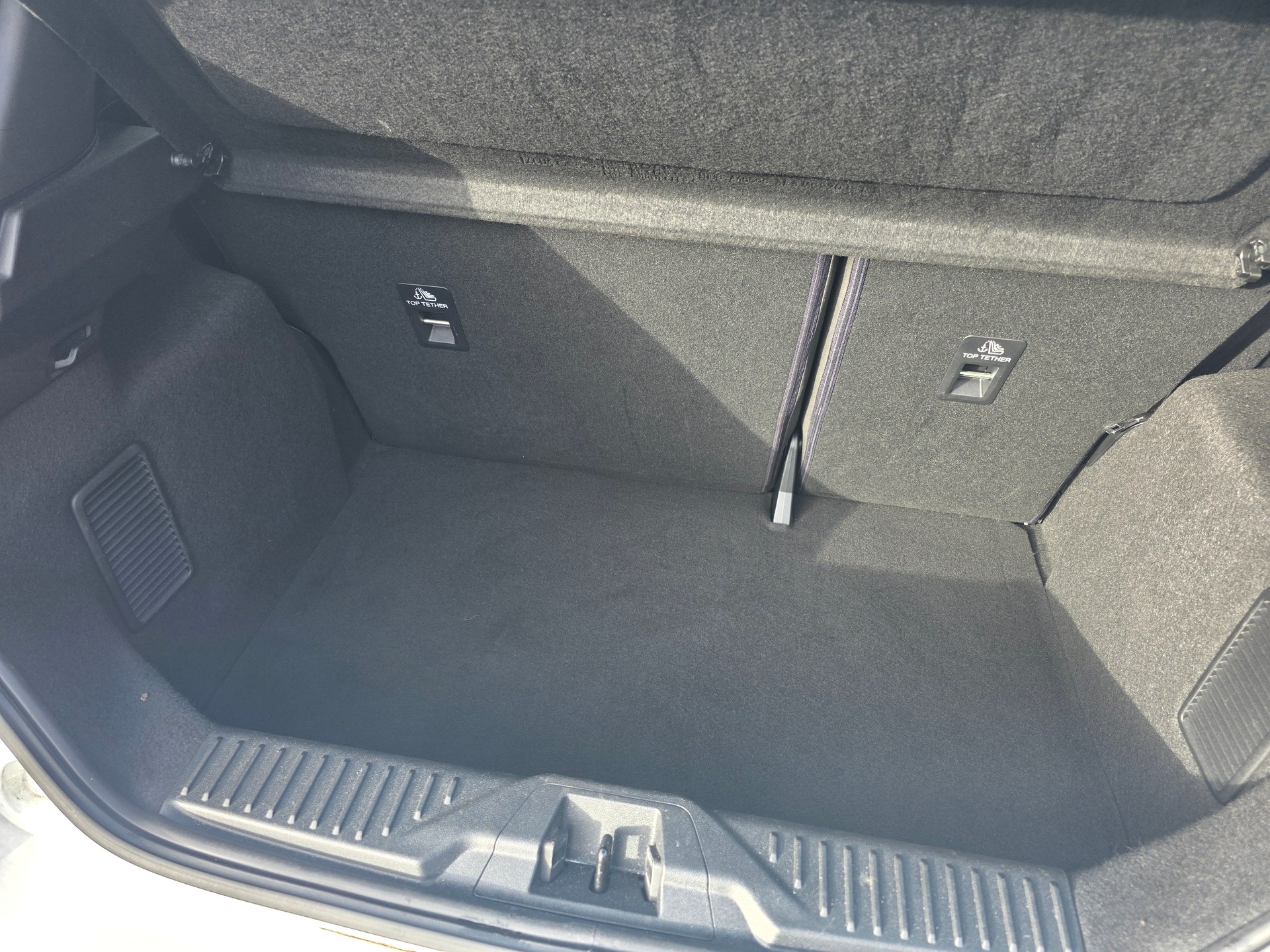 FORD Fiesta 1.0 SCTi Cool & Connect-image-10