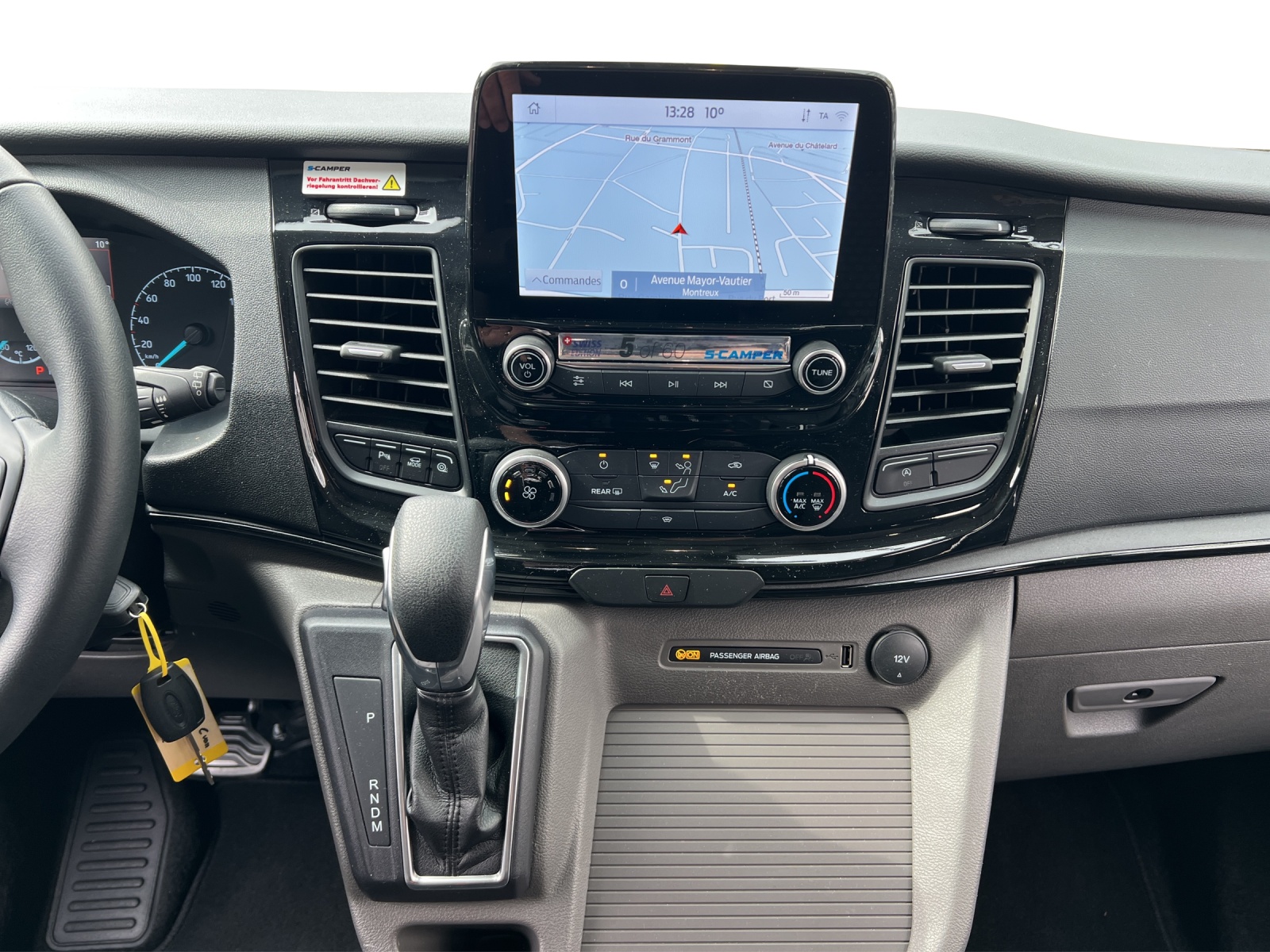 FORD Tourneo Custom 320 L1 2.0 TDCi 170 Camper Trend-image-9