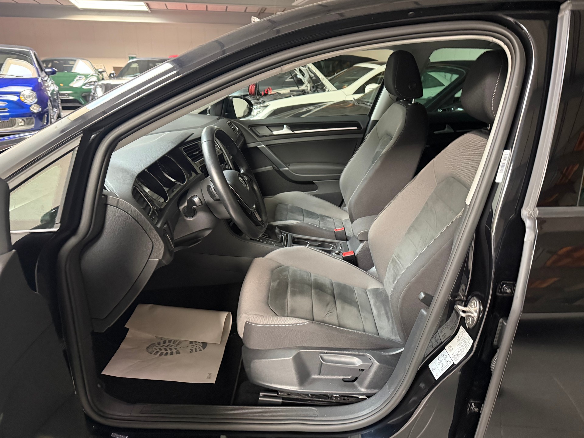 VW Golf 1.5 TSI EVO Highline DSG-image-11