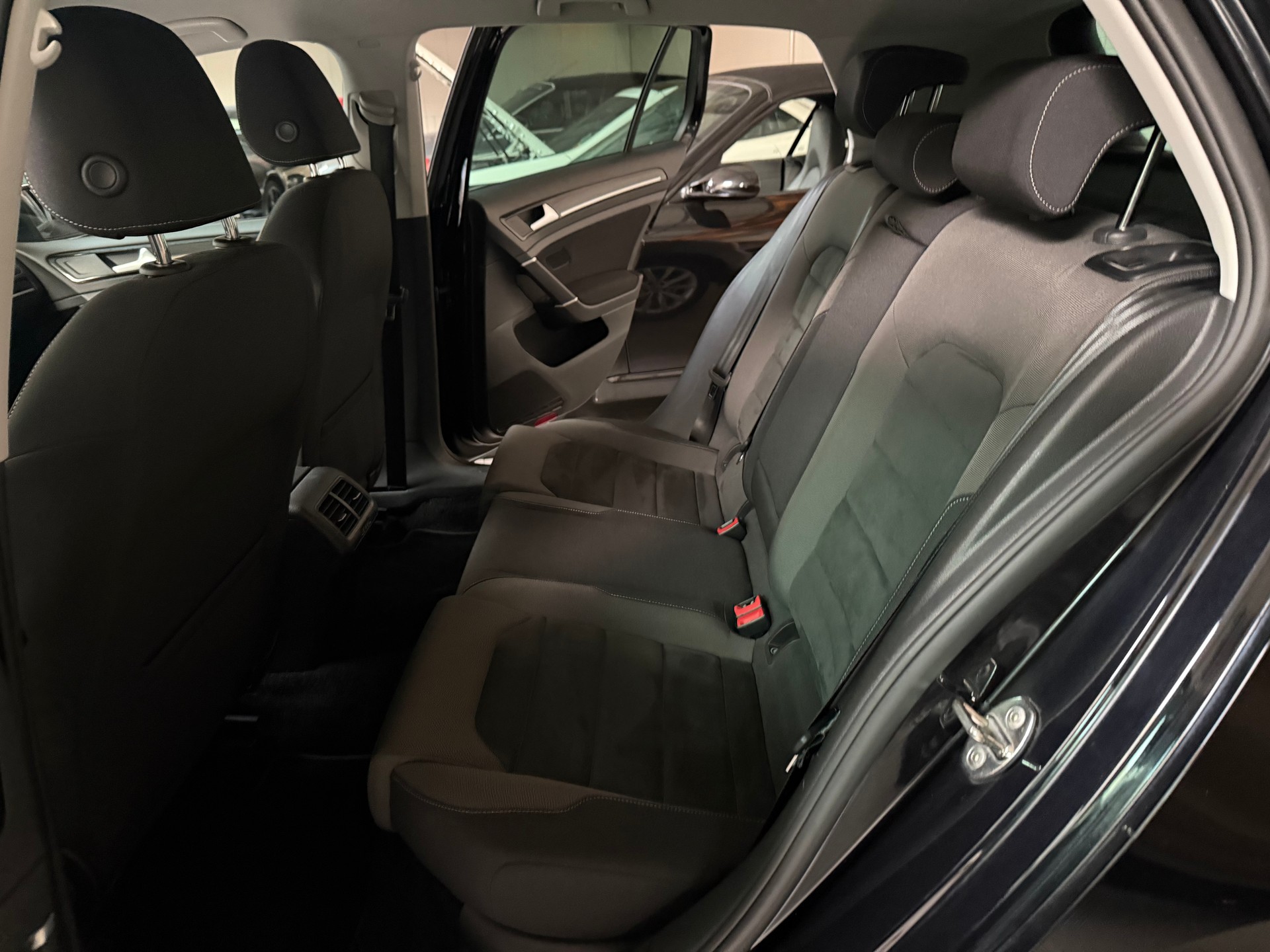 VW Golf 1.5 TSI EVO Highline DSG-image-16
