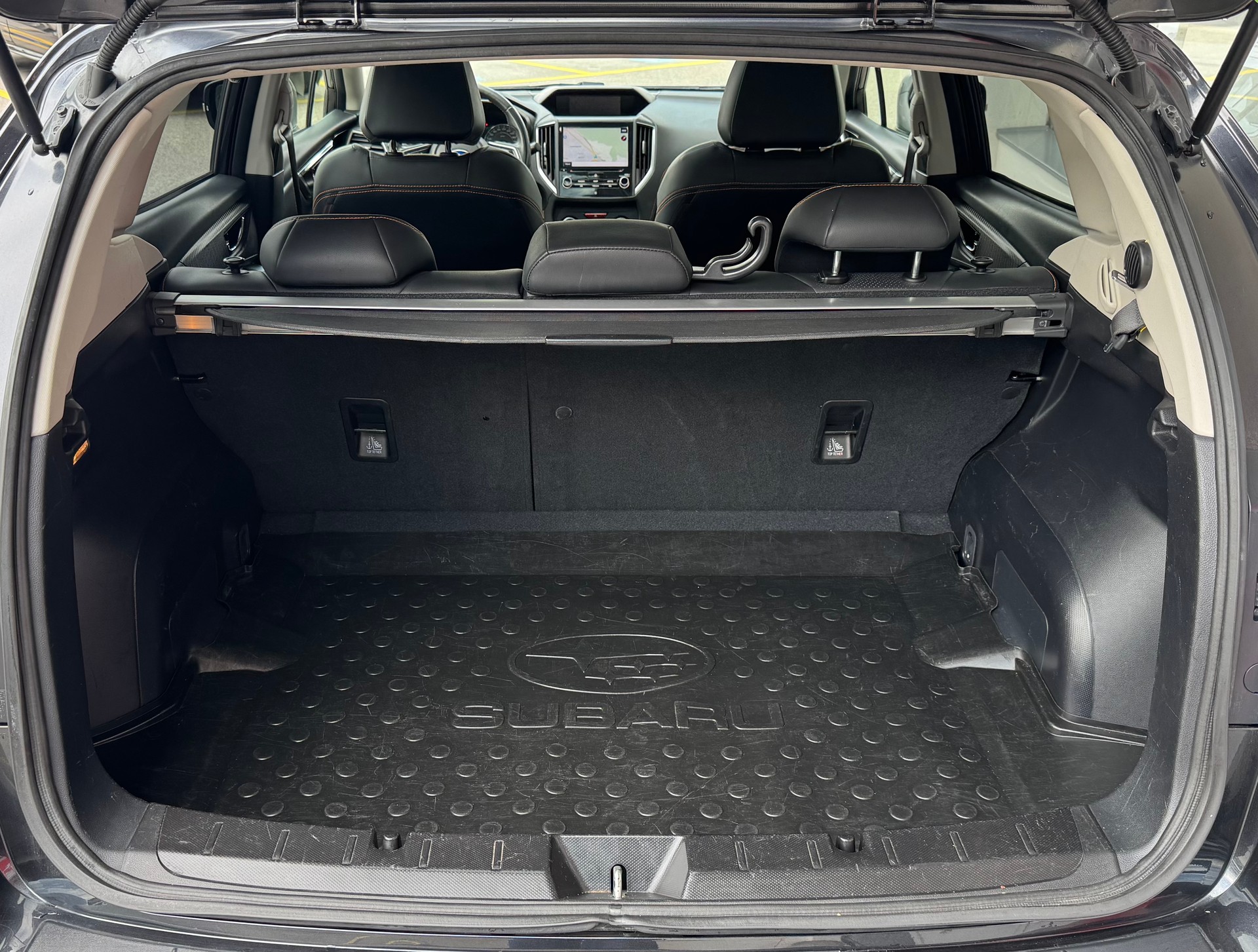 SUBARU XV 2.0 Luxury AWD Lineartronic-image-10
