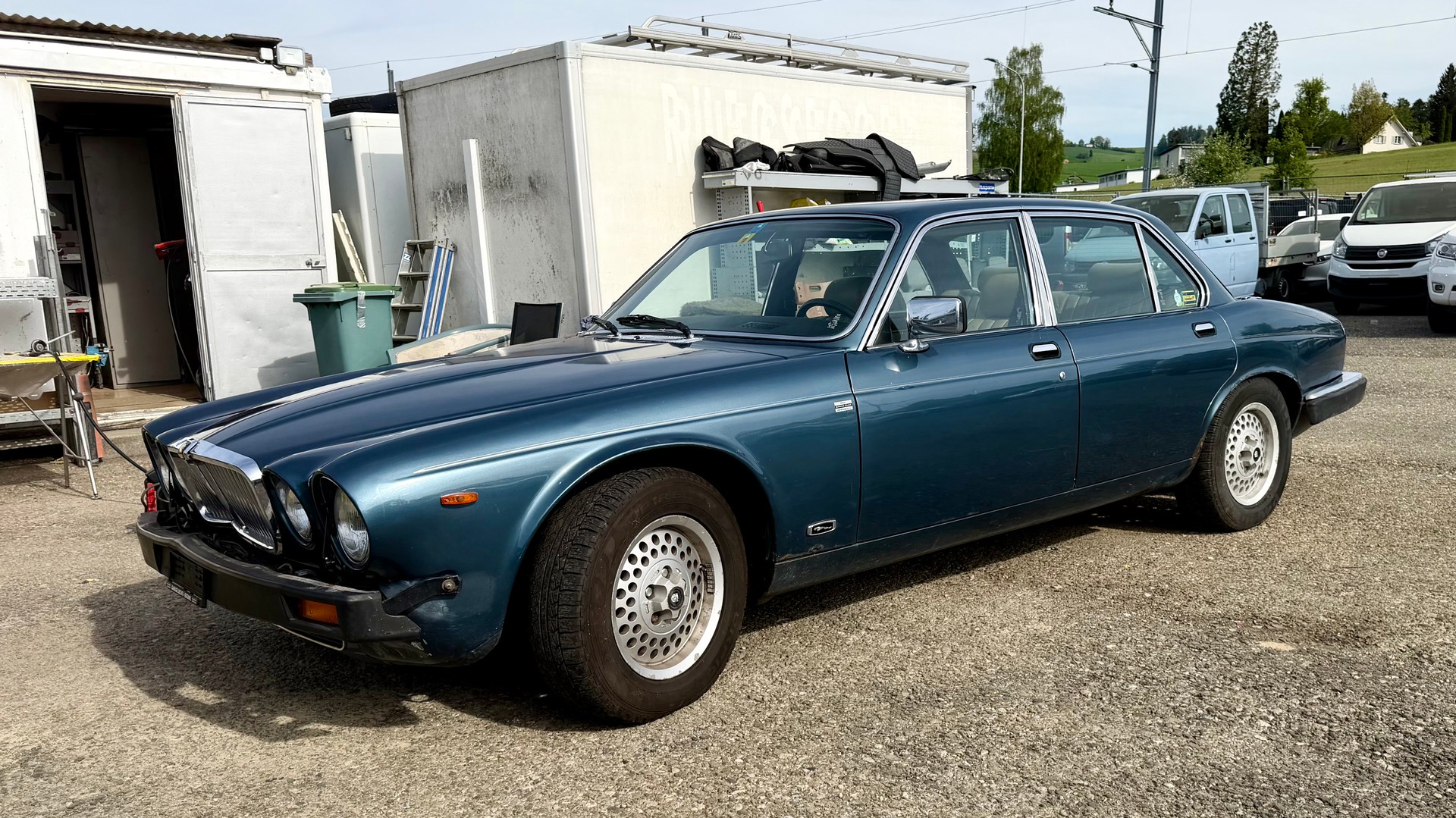 JAGUAR XJ6 4.2 Sovereign-image-2