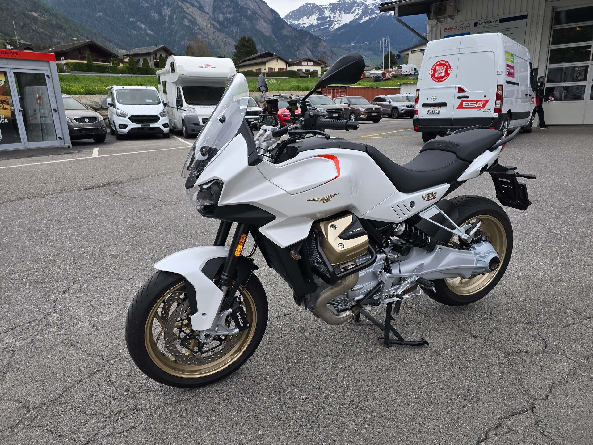 MOTO GUZZI V100 Mandello-image-1