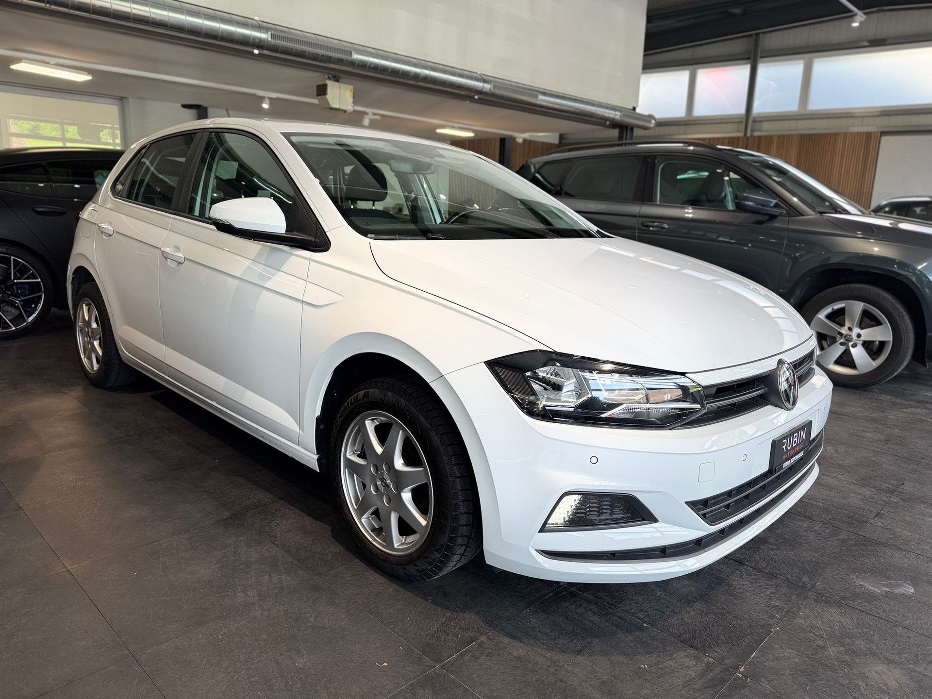 VW Polo 1.0 BMT Trendline-image-4