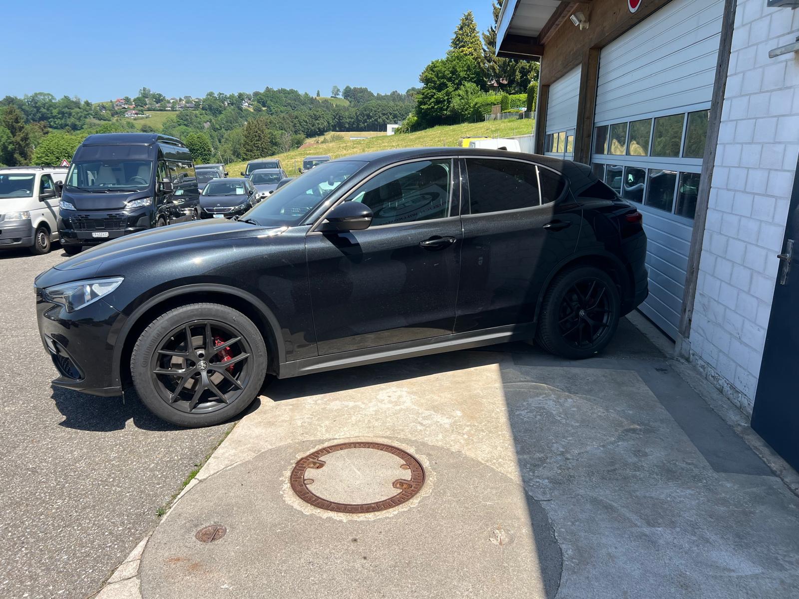 ALFA ROMEO Stelvio 2.2 JTDM Pack Veloce Q4-image-3