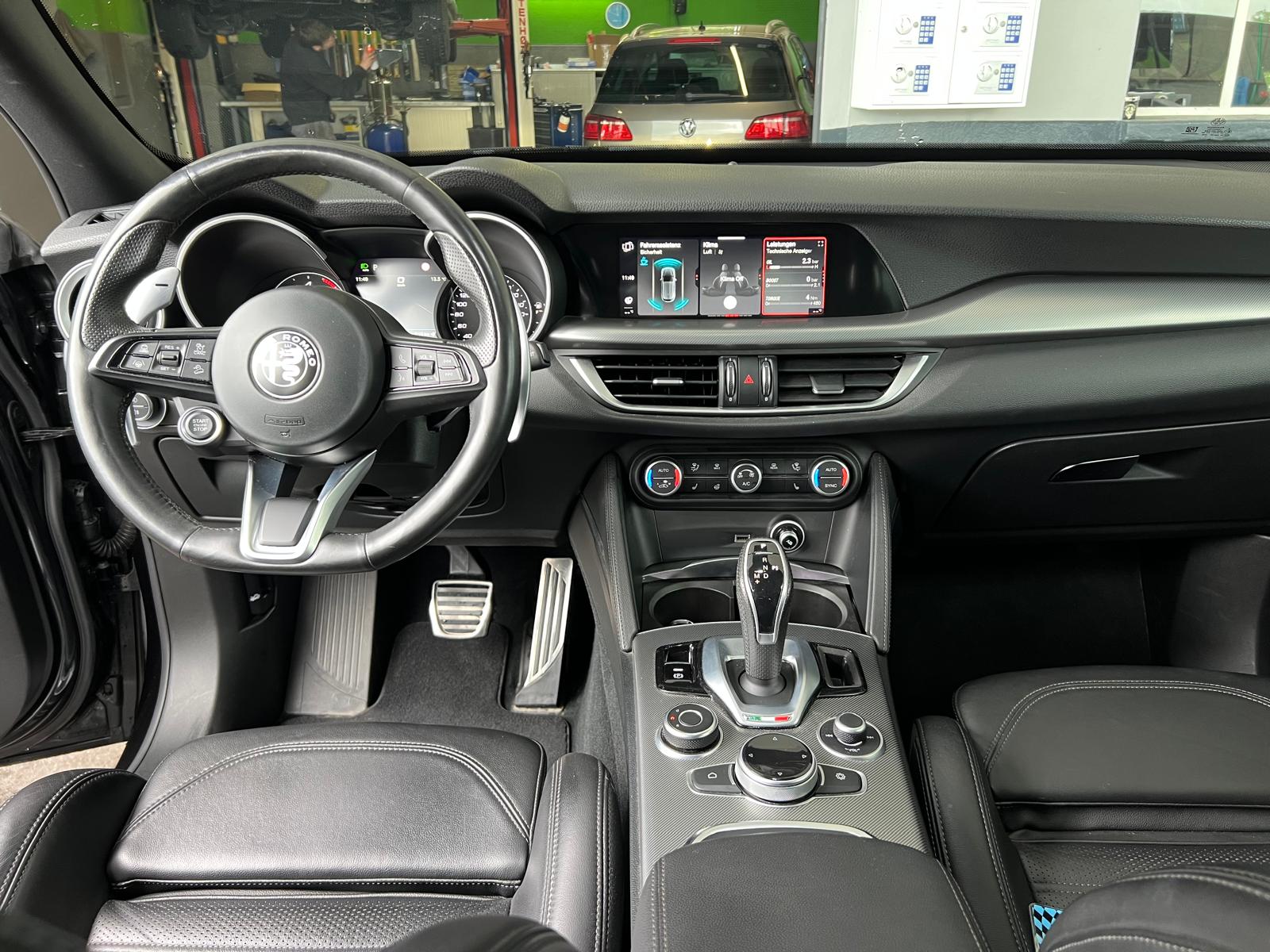 ALFA ROMEO Stelvio 2.2 JTDM Sprint Q4 AT-image-4