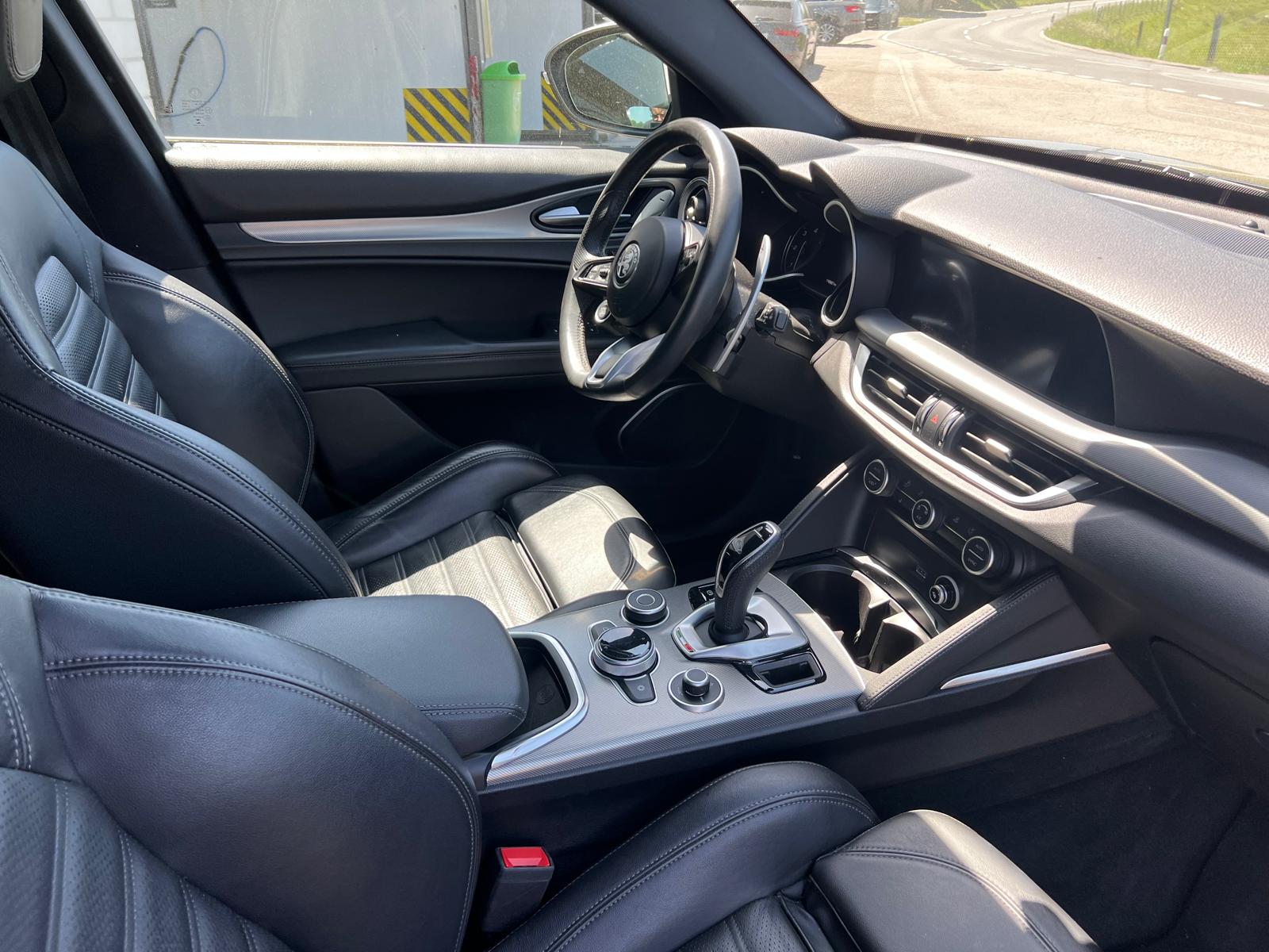 ALFA ROMEO Stelvio 2.2 JTDM Pack Veloce Q4-image-5