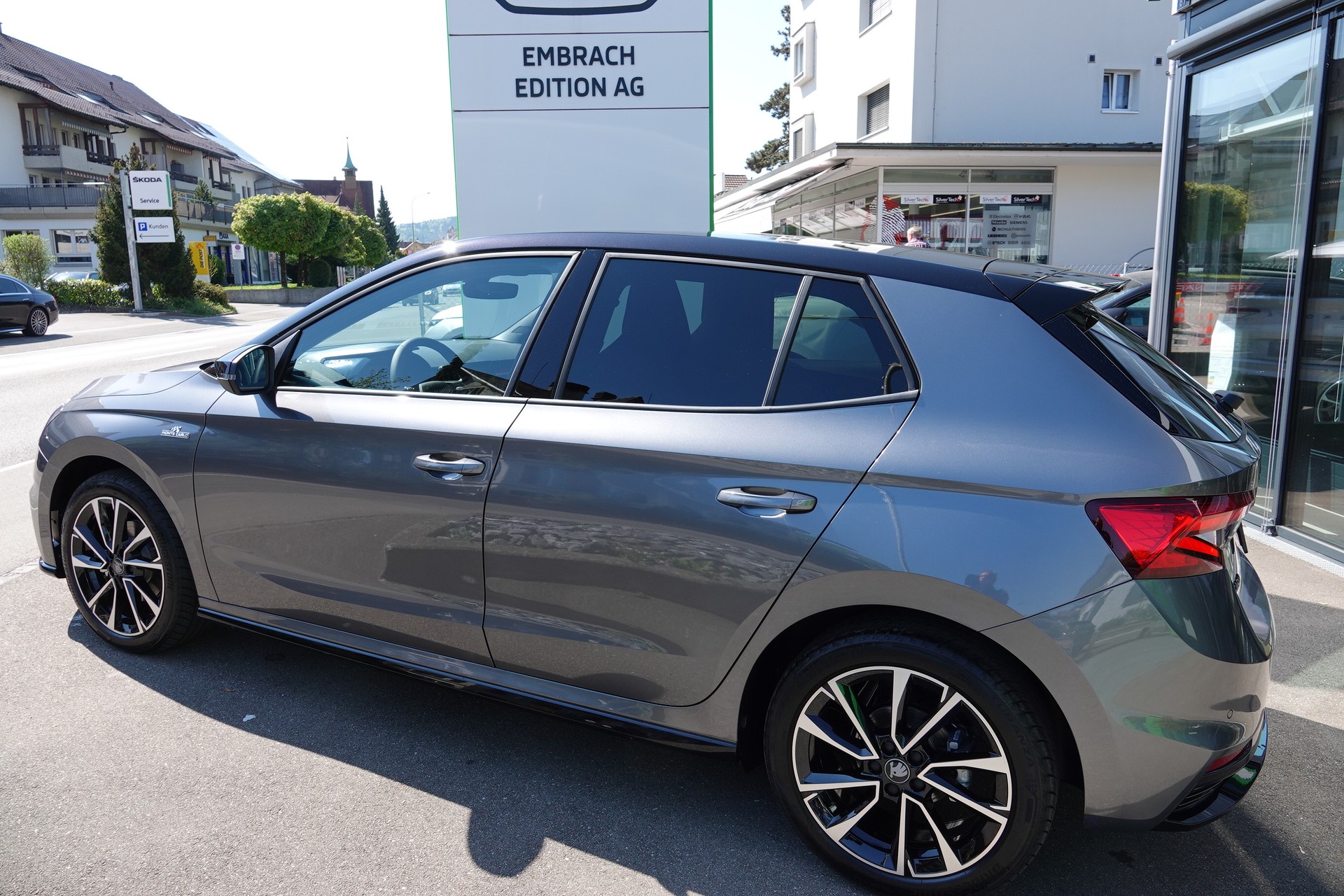 SKODA Fabia 1.0 TSI Monte Carlo-image-5