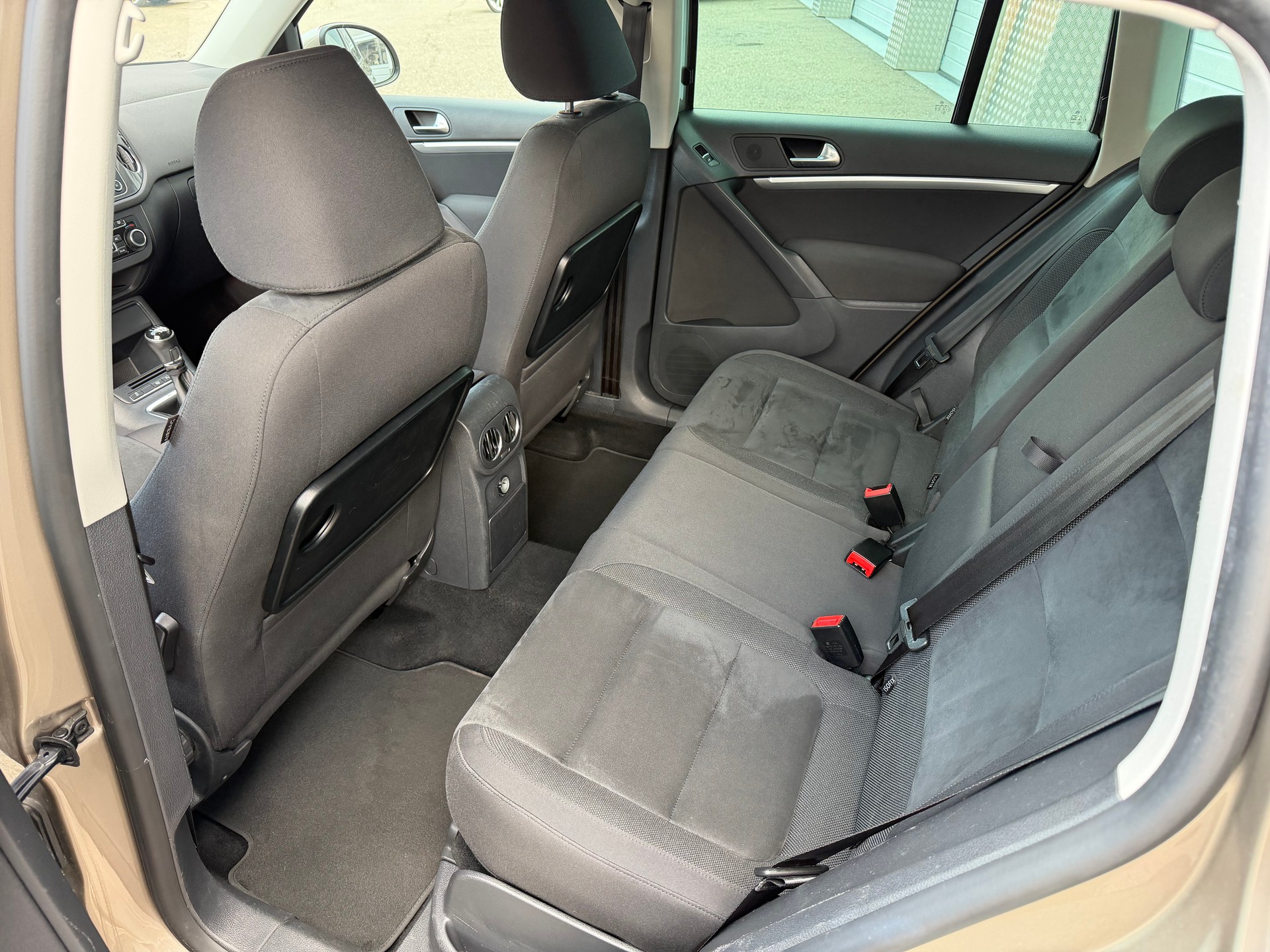 VW Tiguan 1.4 TSI Sport&Style 4Motion-image-6