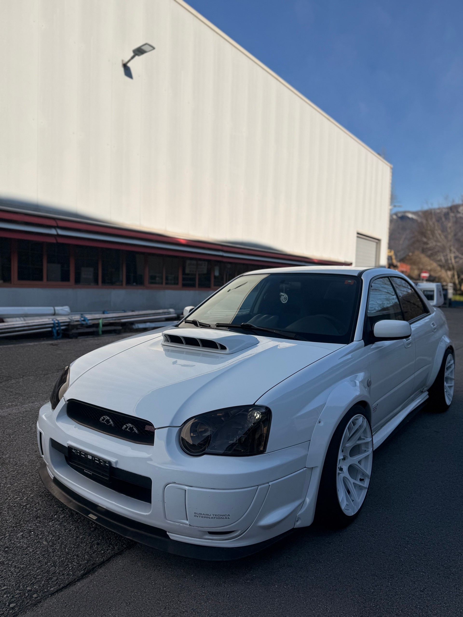SUBARU Impreza 2.0 Turbo 4WD WRX STI-R-image-1