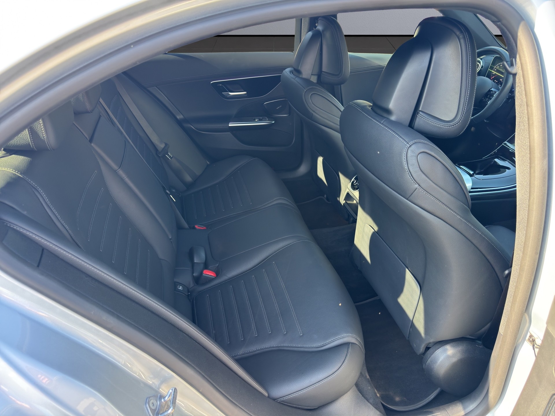 MERCEDES-BENZ C 220 d 4Matic AMG Line-image-16