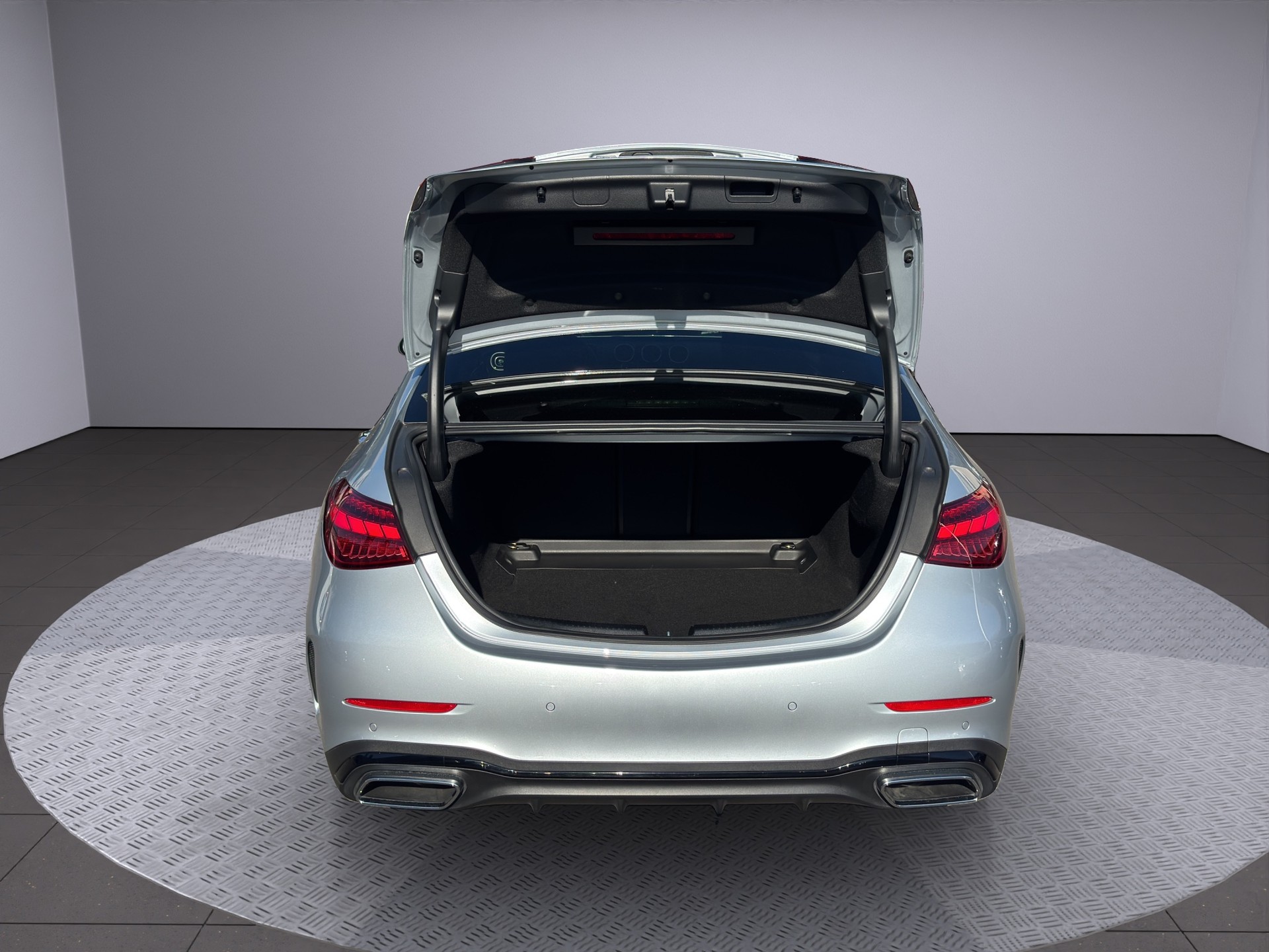MERCEDES-BENZ C 220 d 4Matic AMG Line-image-17