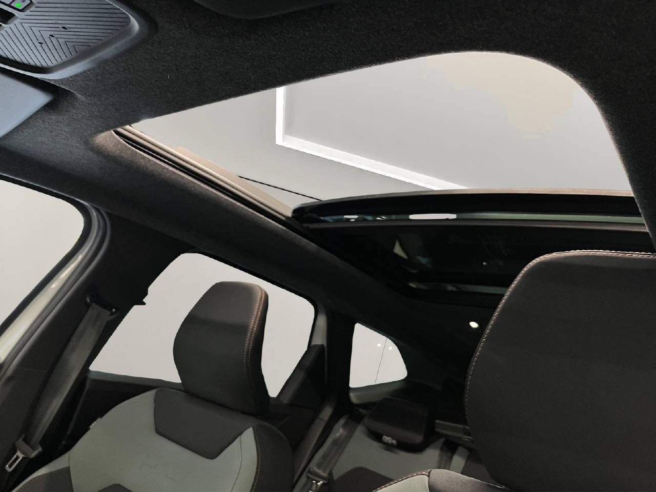DACIA Bigster 1.8 Hybrid Extreme-image-14
