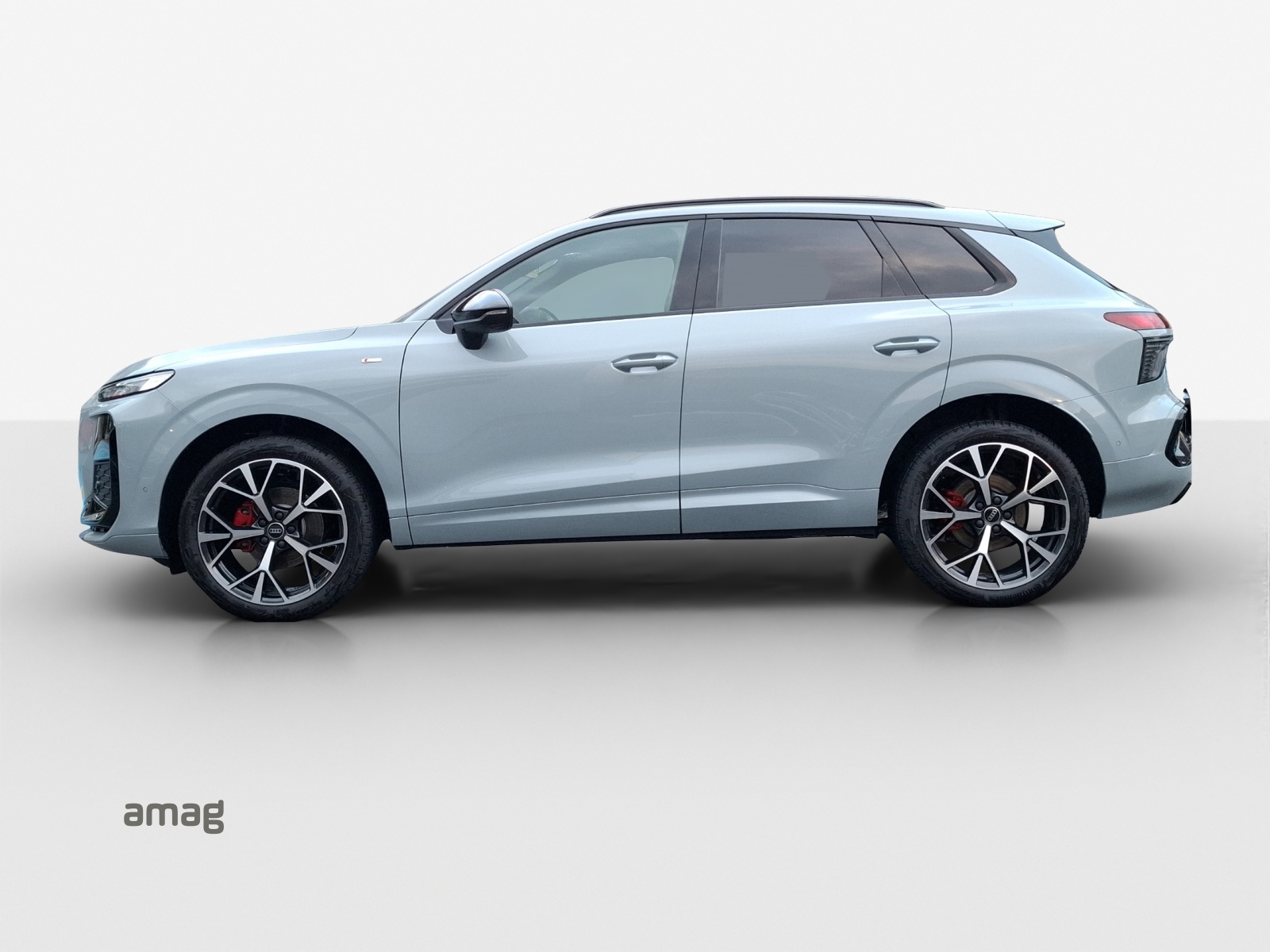 AUDI Q3 SUV 110 kW TFSI S tronic-showroom-element-1