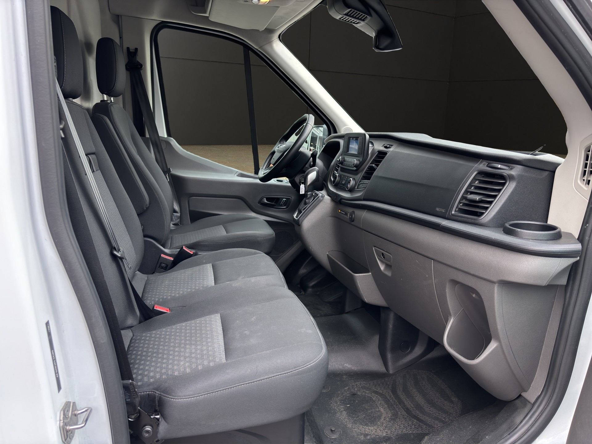 FORD Transit Van 350 L3 Trend 2.0 TDCi 130 FWD A-image-16