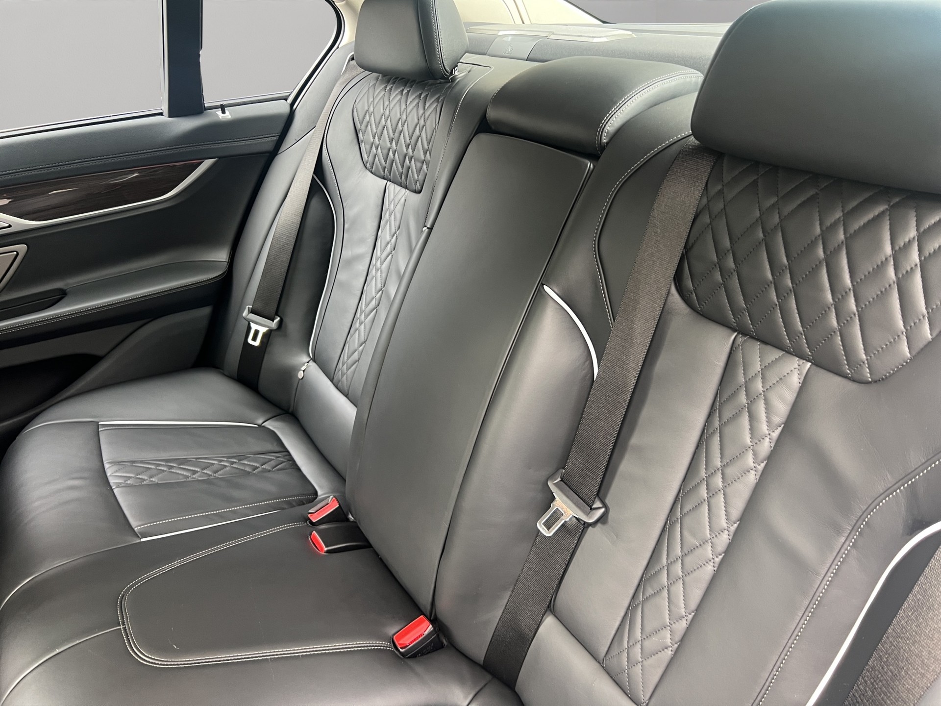 BMW 730d xDrive Steptronic-image-18