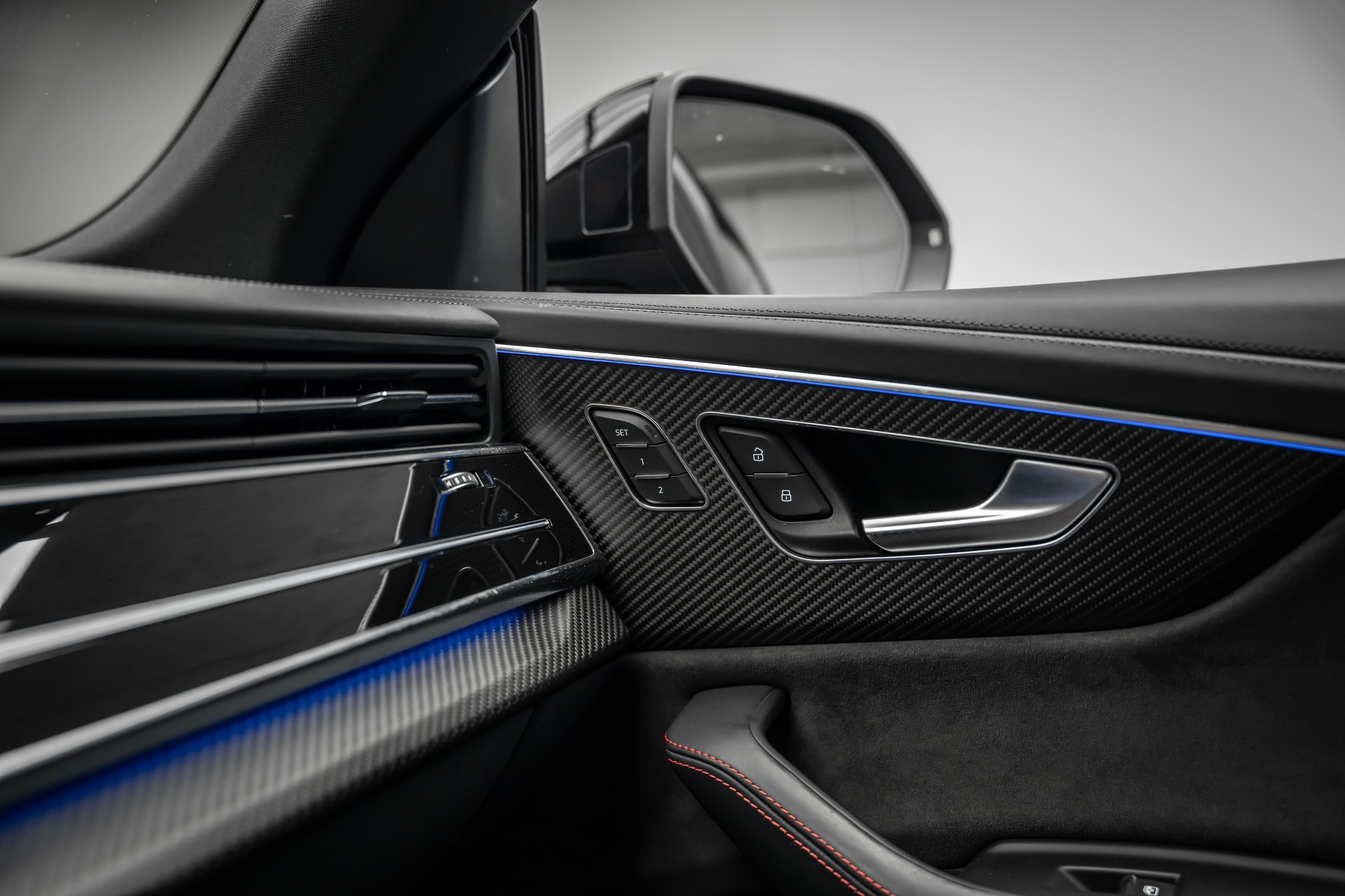 AUDI * RSQ8 * TOP ZUSTAND * TOP AUSSTATTUNG * NEUPREIS ÜBER 224000.- * LEASING AB 640.- *-image-32