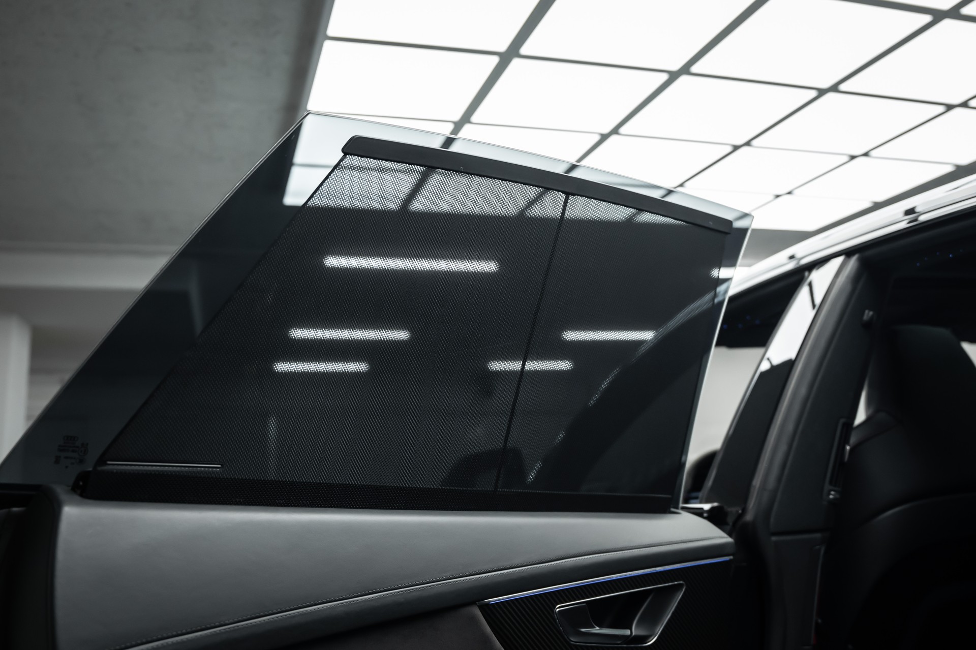 AUDI * RSQ8 * TOP ZUSTAND * TOP AUSSTATTUNG * NEUPREIS ÜBER 224000.- * LEASING AB 640.- *-image-21