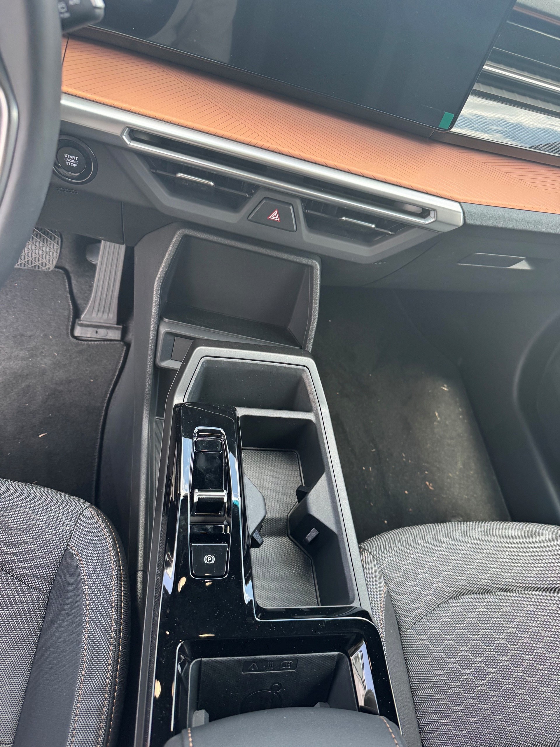 KGM-SsangYong Torres 1.5 TGDI Hybrid Platinum AT-image-7