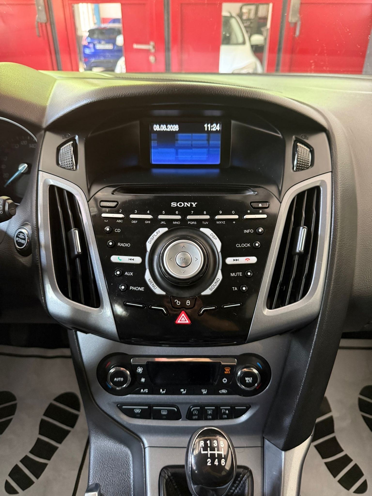 FORD Focus 1.6 SCTi Titanium //NEU AB MFK!-image-11