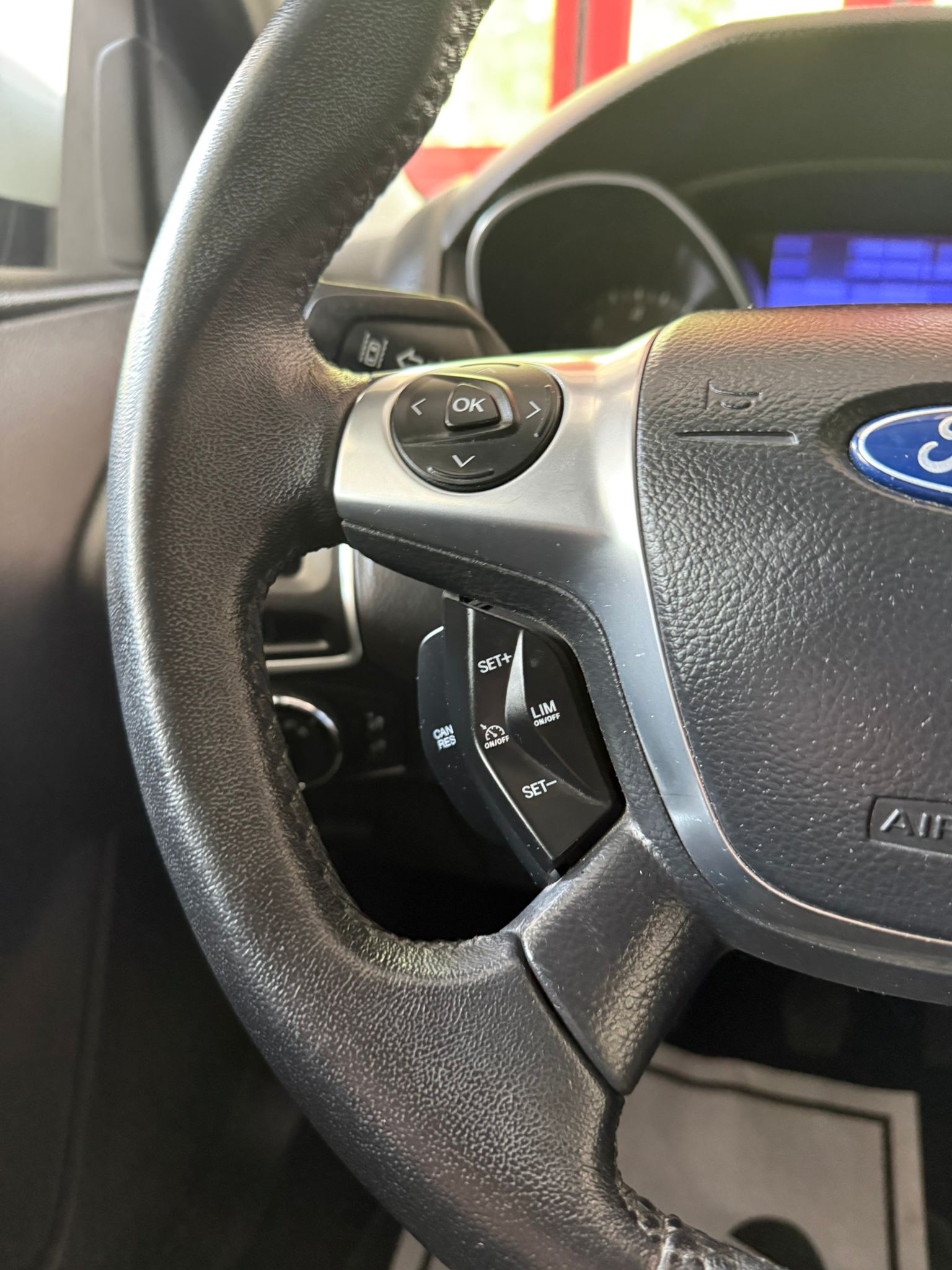 FORD Focus 1.6 SCTi Titanium //NEU AB MFK!-image-10