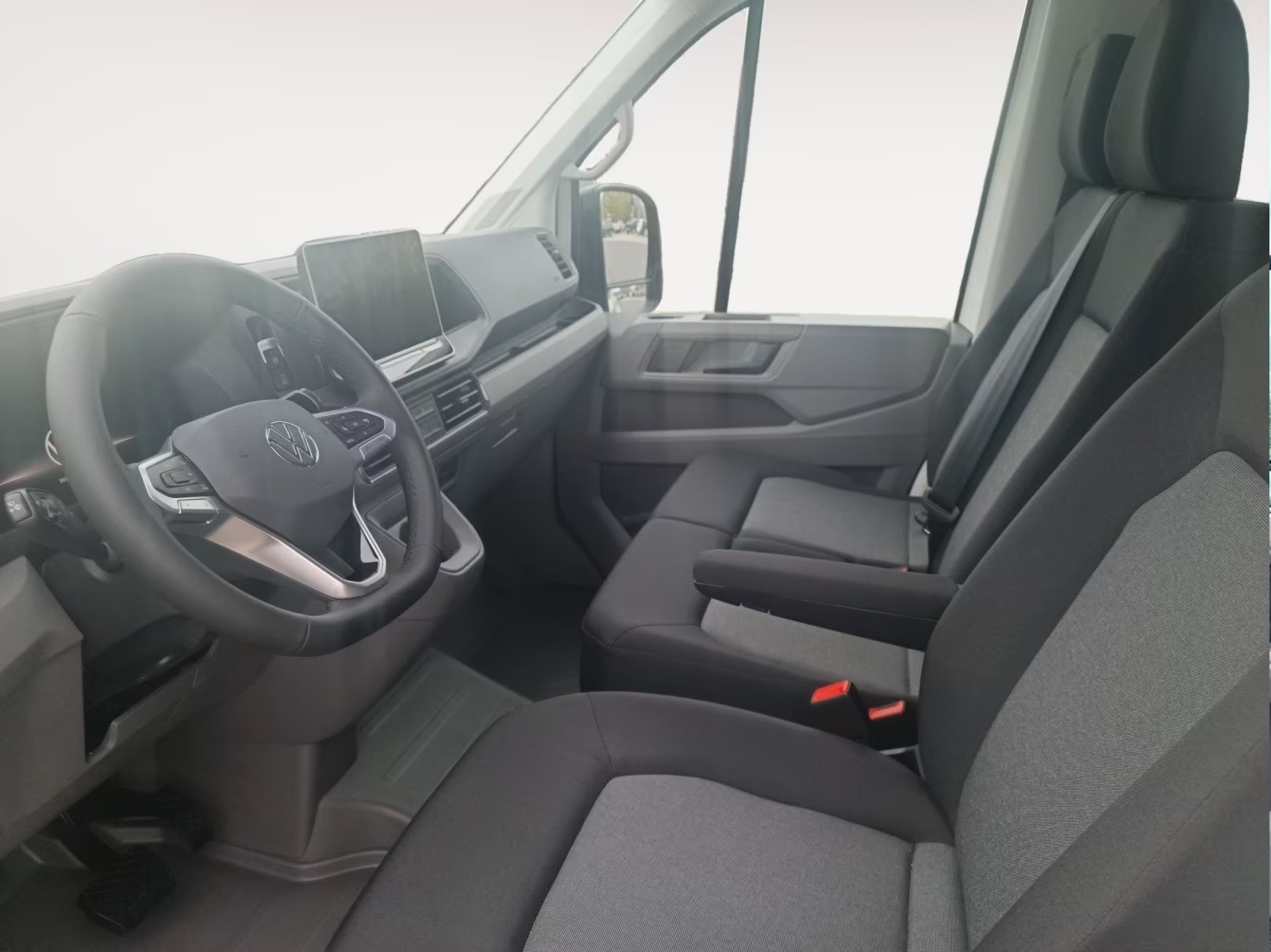 VW Crafter 35 4Motion / Plane / 7-Sitzer-image-4