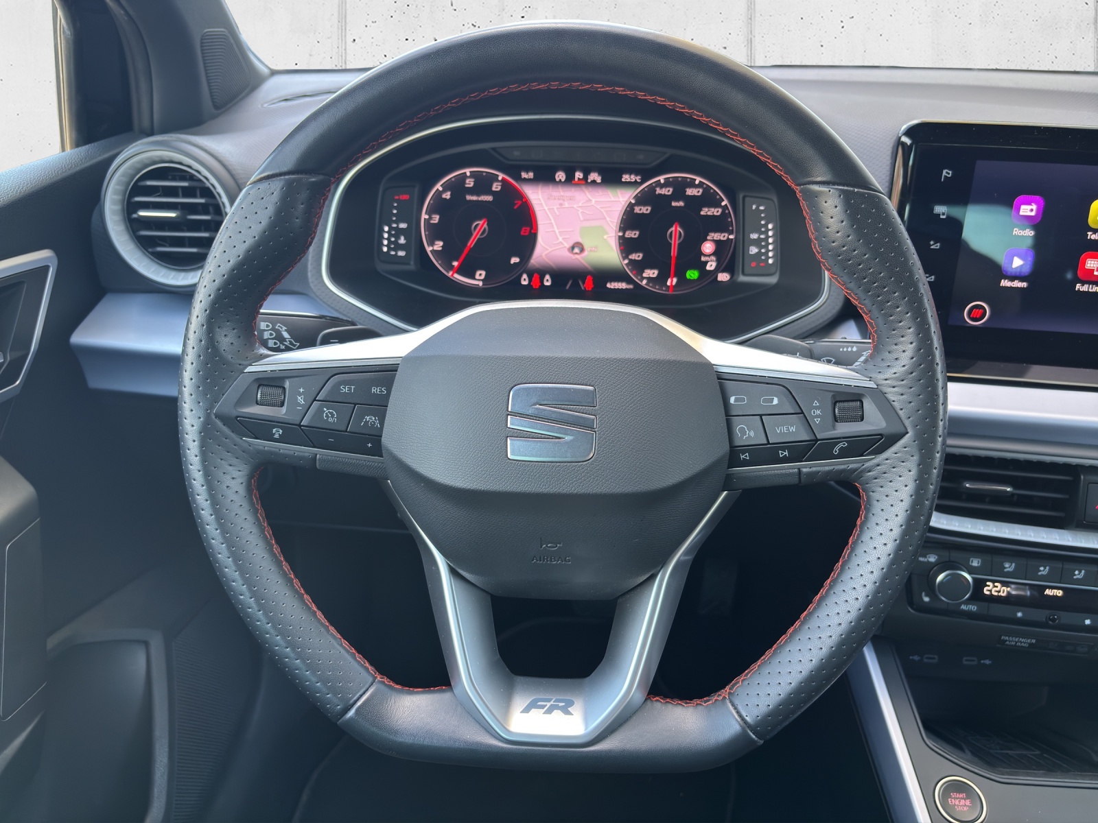 SEAT Arona 1.0 TSI Eco FR DSG mit fortl. Werksgarantie & Rückfahrkamera-image-11