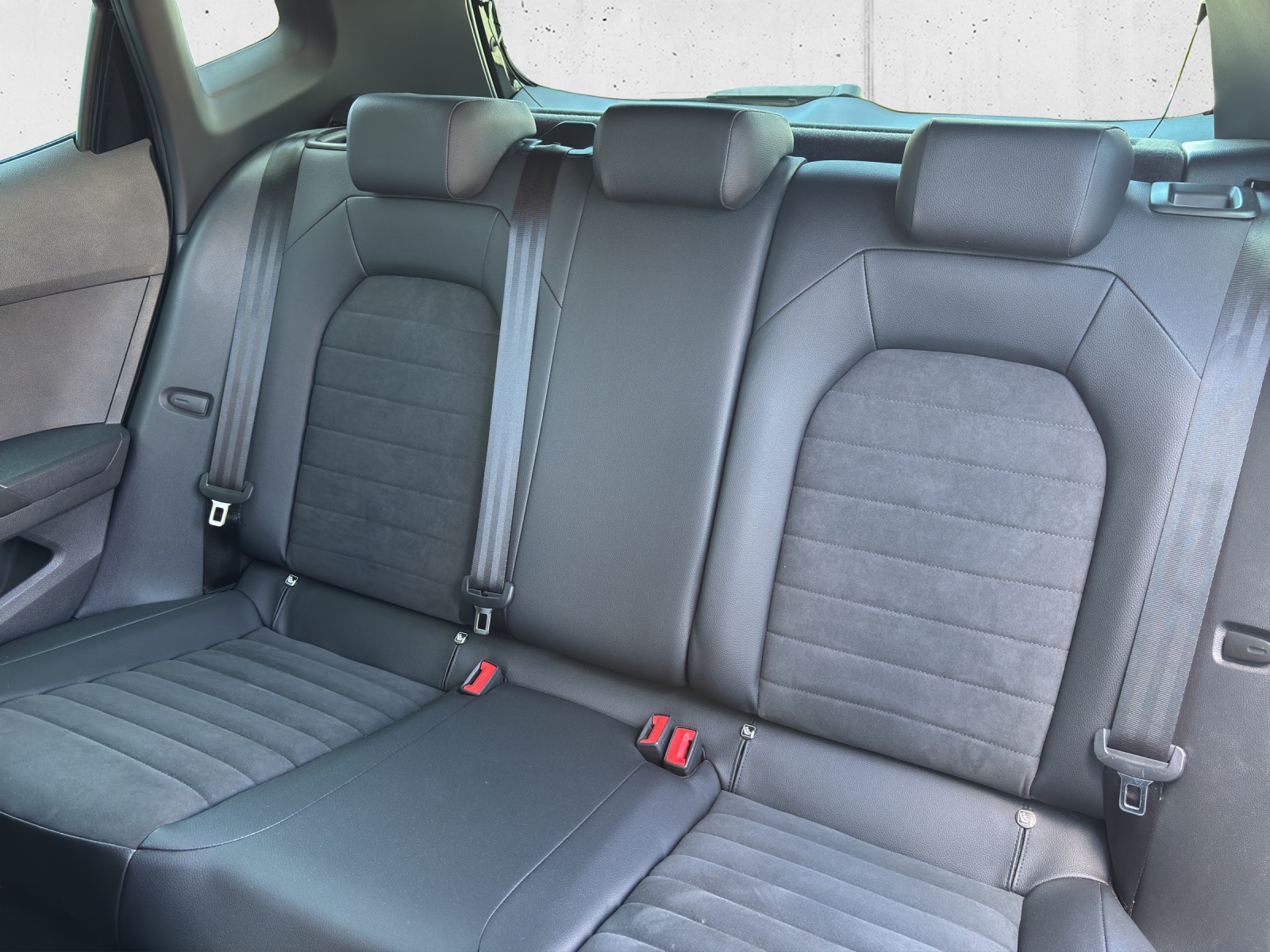 SEAT Arona 1.0 TSI Eco FR DSG mit fortl. Werksgarantie & Rückfahrkamera-image-25