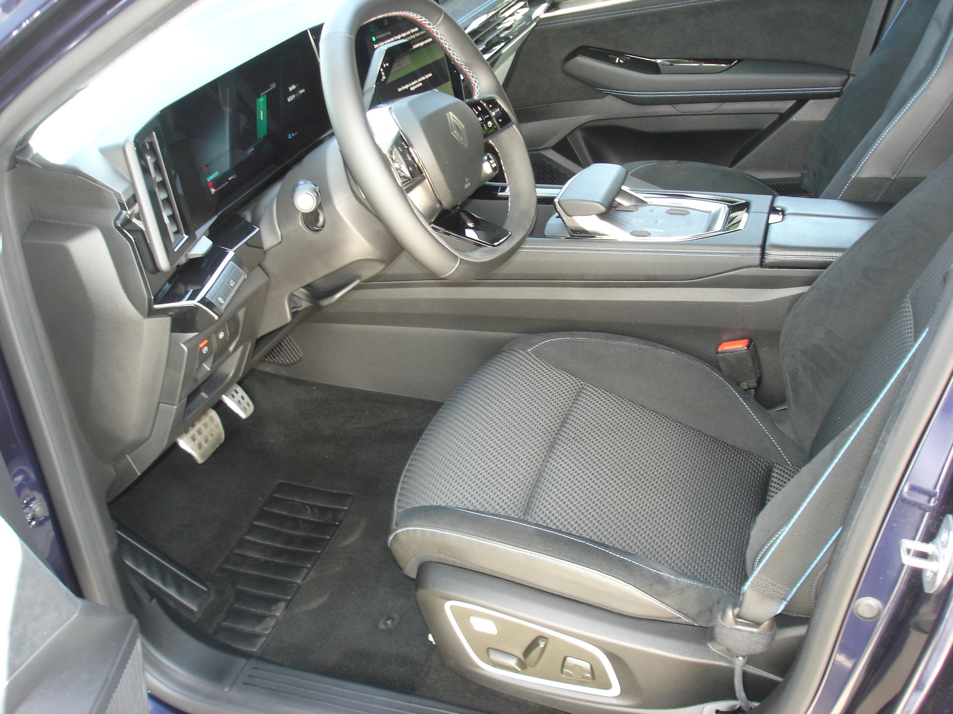 RENAULT Espace 1.2 E-Tech 200 Esprit Alpine 5-Sitze-image-10