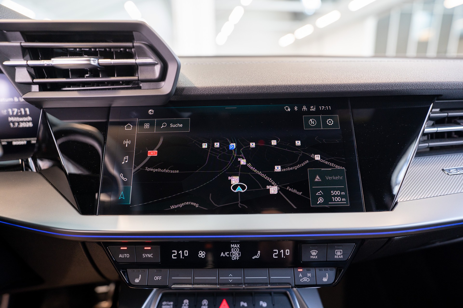 AUDI S3 Limousine 2.0 TFSI quattro S-Tronic / Rückfahrkamera / Sportsitze / Ambientebeleuchtung-image-20