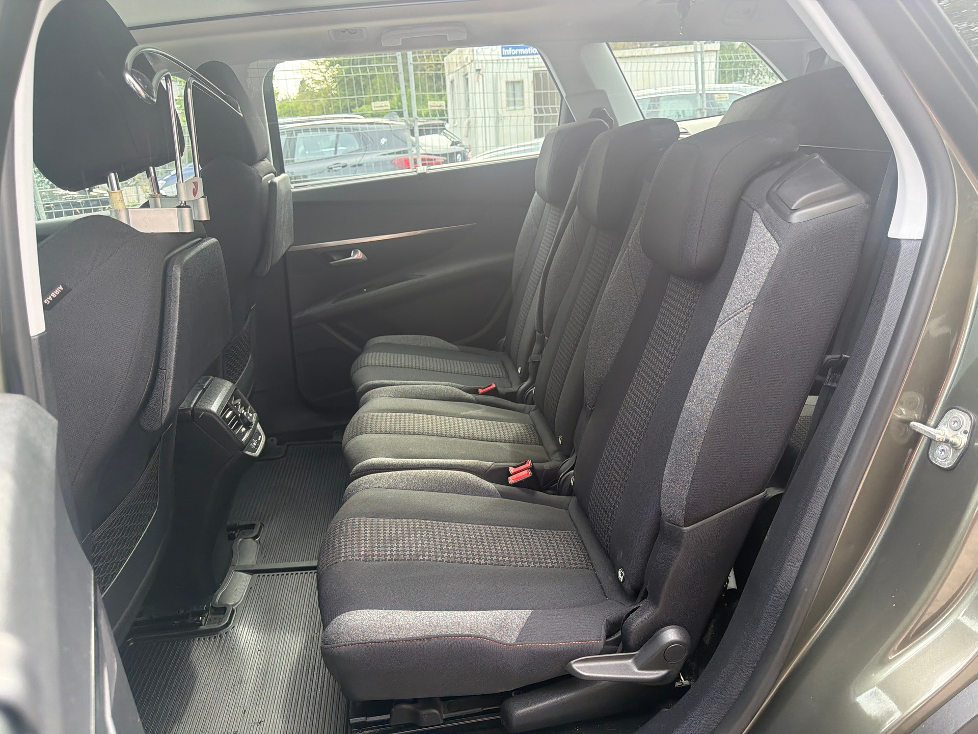 PEUGEOT 5008 1.5 BlueHDi Business Line ETA * 07x Sitze * Gr. Navi * Klima-auto * PDC V&H - RF-Kamera * Tempomat * Frisch Ab MFK *-image-11
