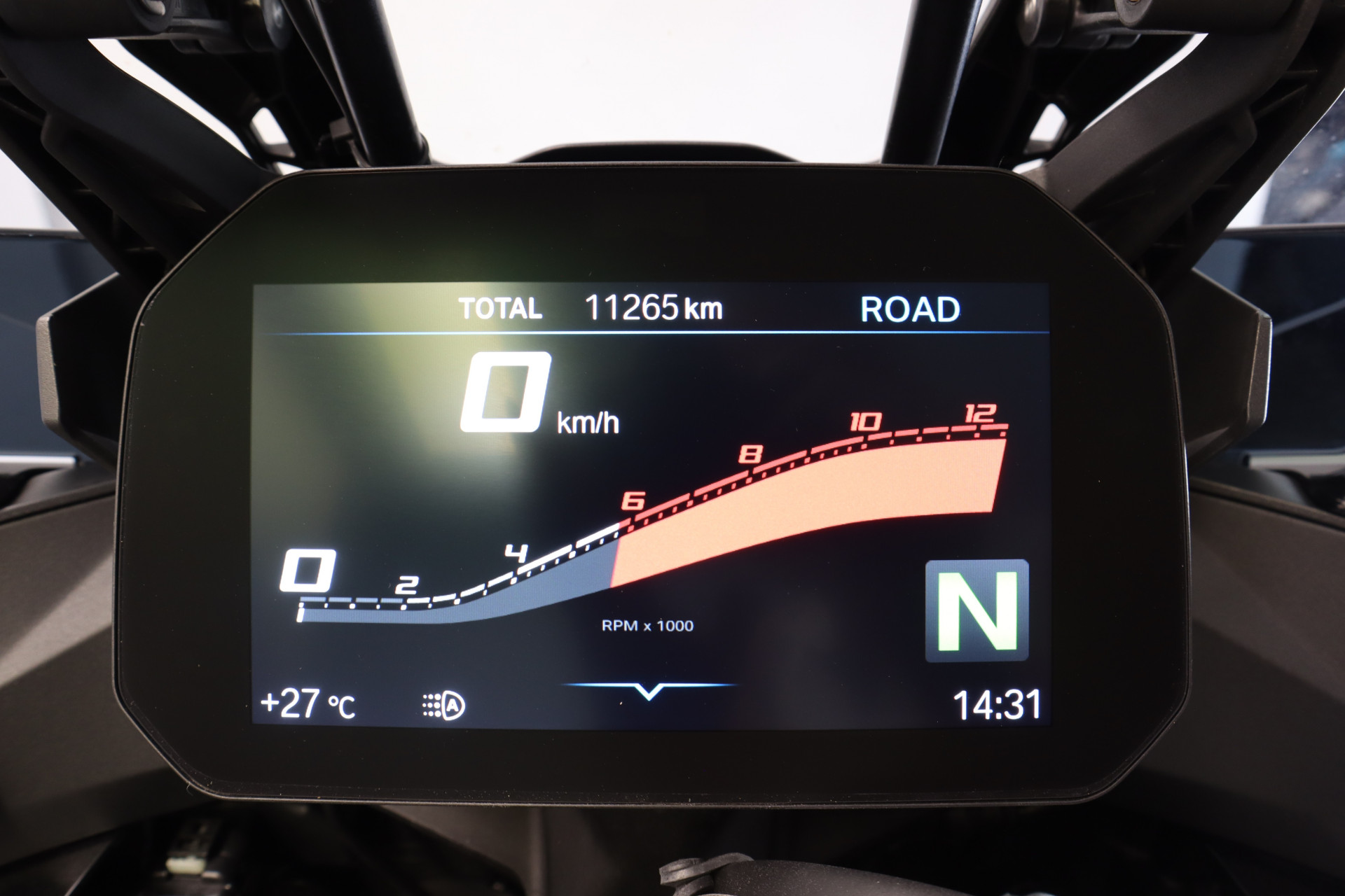 BMW S 1000 XR Triple Black-image-4