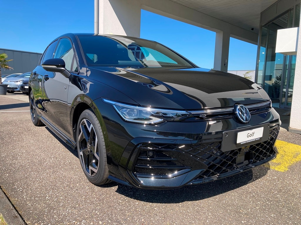 VW Golf 1.5 e TSI mHEV R-Line DSG-showroom-element-1