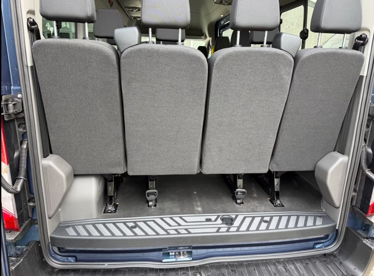FORD Transit 460 18-Sitzer-image-15