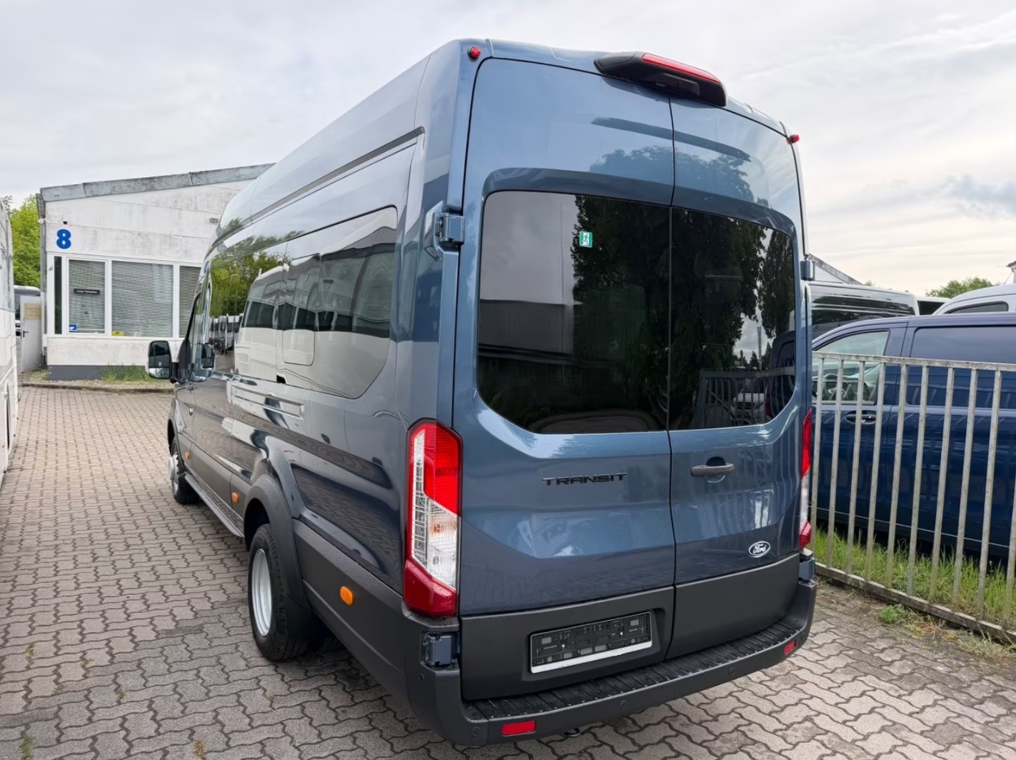 FORD Transit 460 18-Sitzer-showroom-element-2