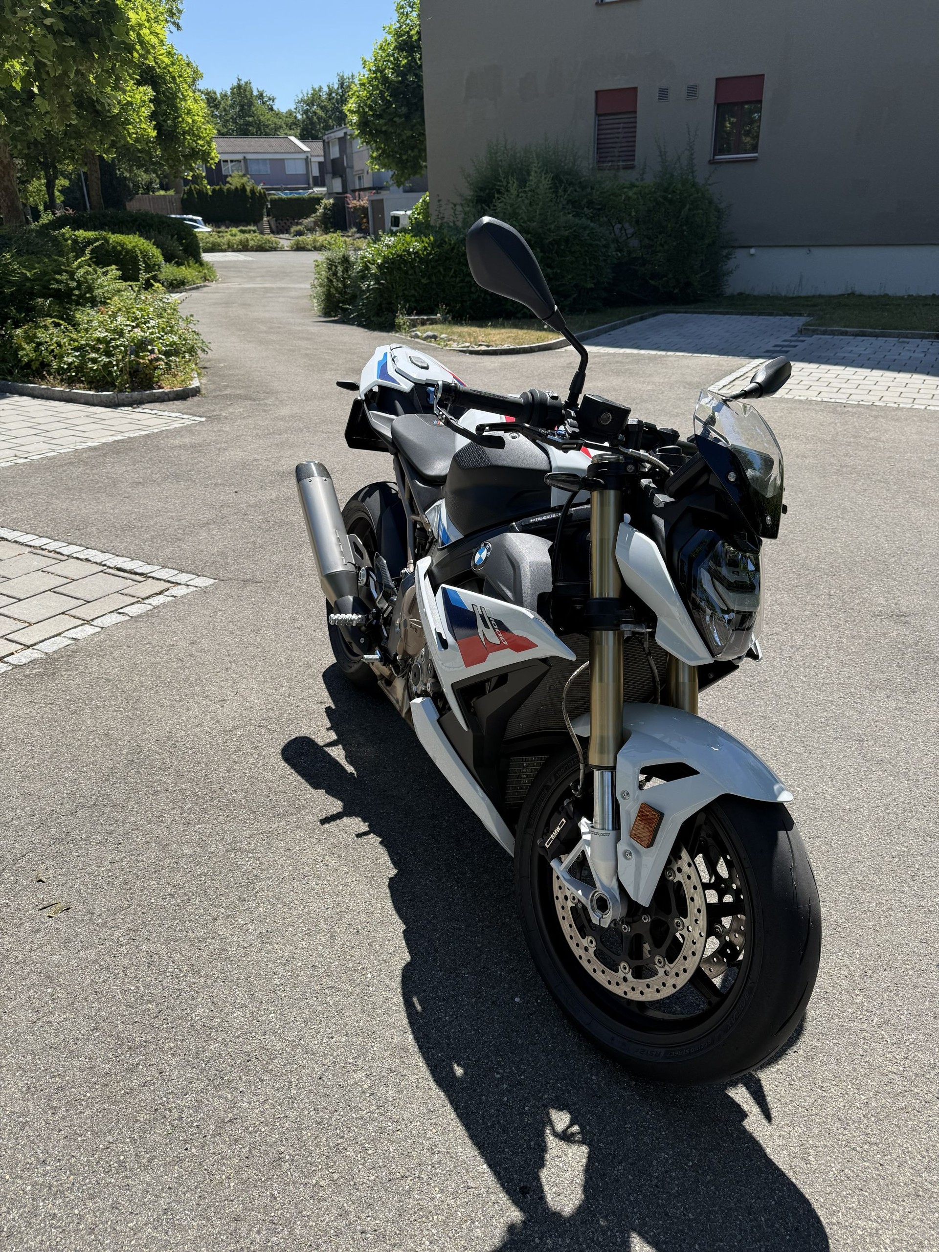BMW S 1000 R-image-1