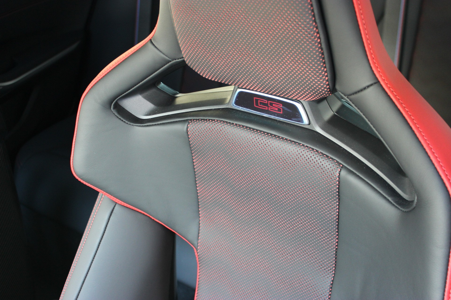 BMW M3 CS Touring Individual *LAGUNA SECA BLAU*-image-21