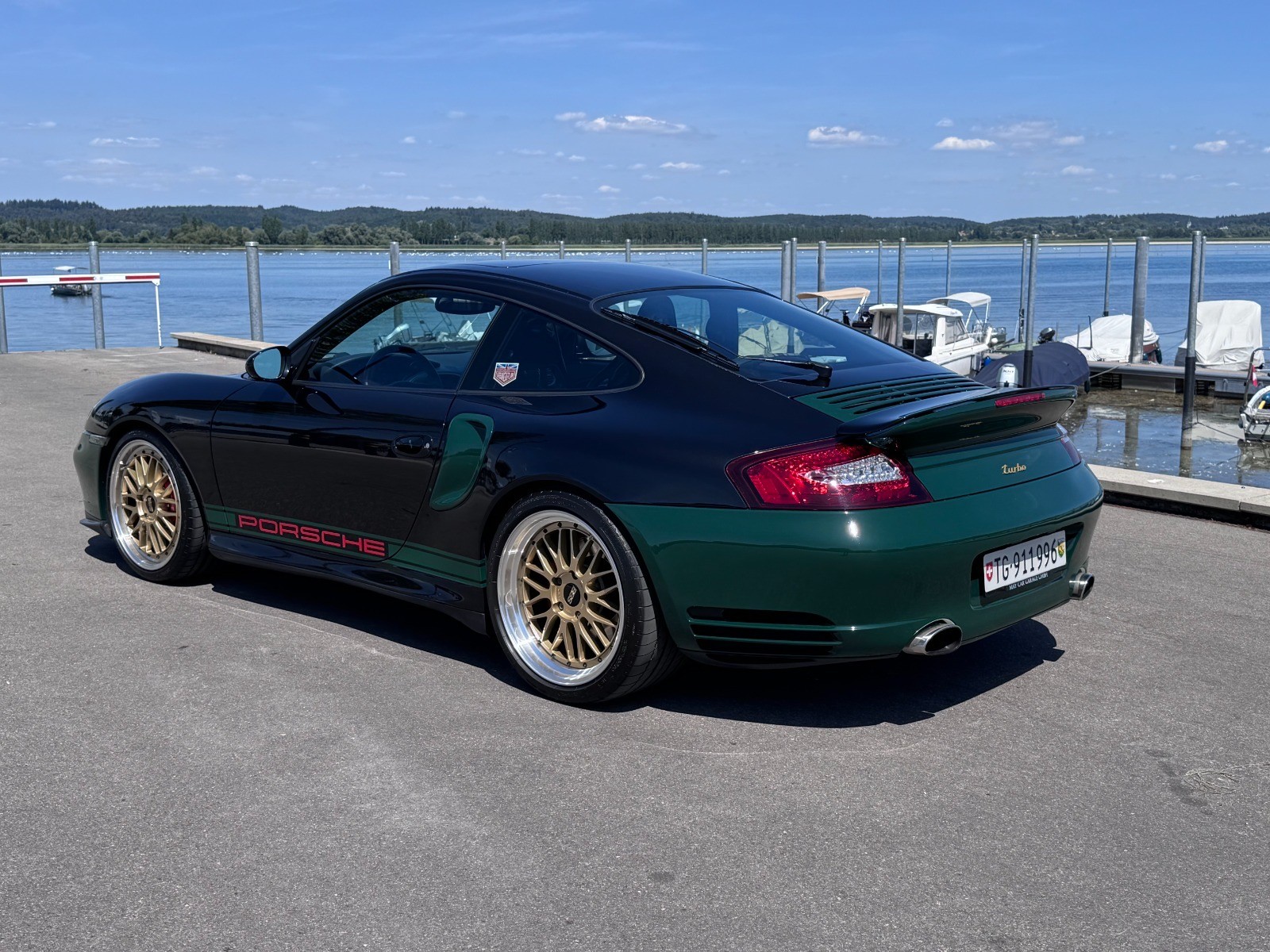 PORSCHE 911 Turbo-image-5