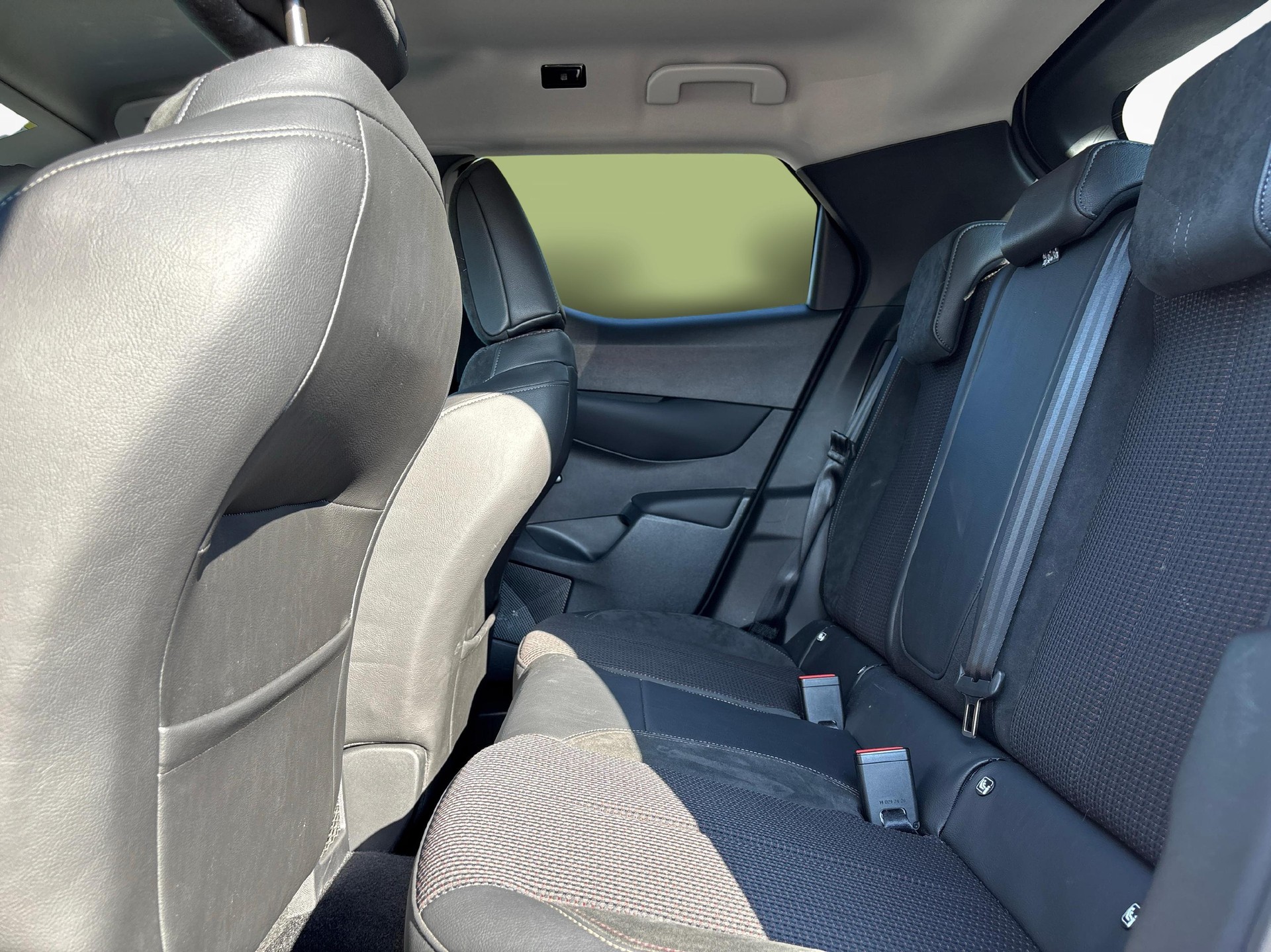 DS AUTOMOBILES 3 Crossback 1.2 PureTech 130 Ligne Noire-image-6