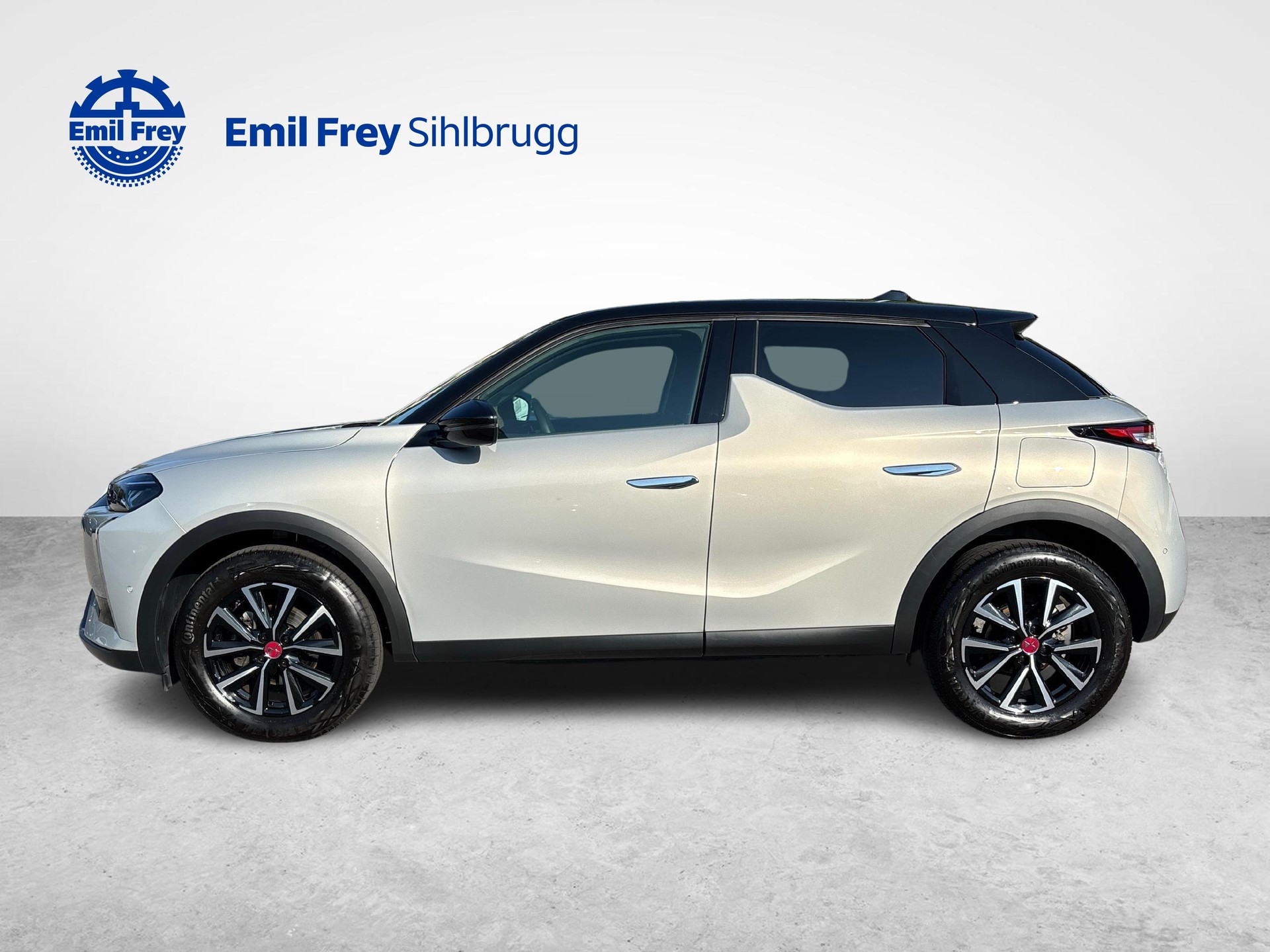 DS AUTOMOBILES 3 Crossback 1.2 PureTech 130 Ligne Noire-showroom-element-1