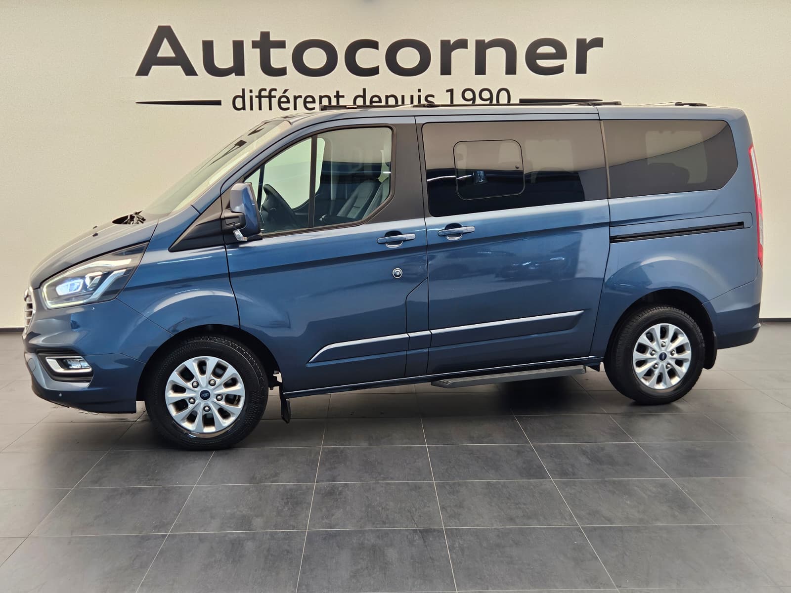 FORD Tourneo Custom 320 L1H1 Titanium
